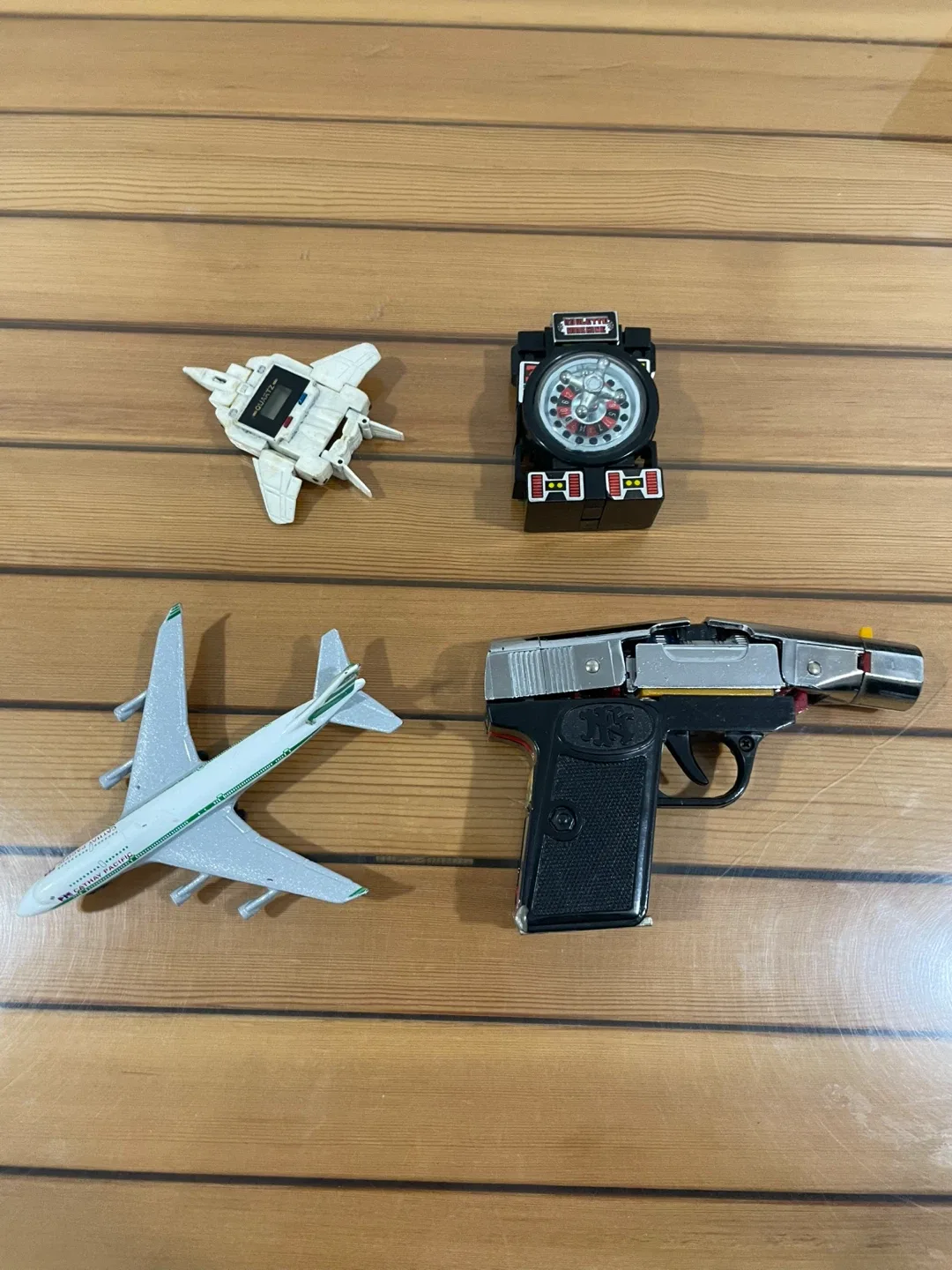 Vintage Looney Tunes Cups, Funko Pop Balrog, Toys image indicator(2)