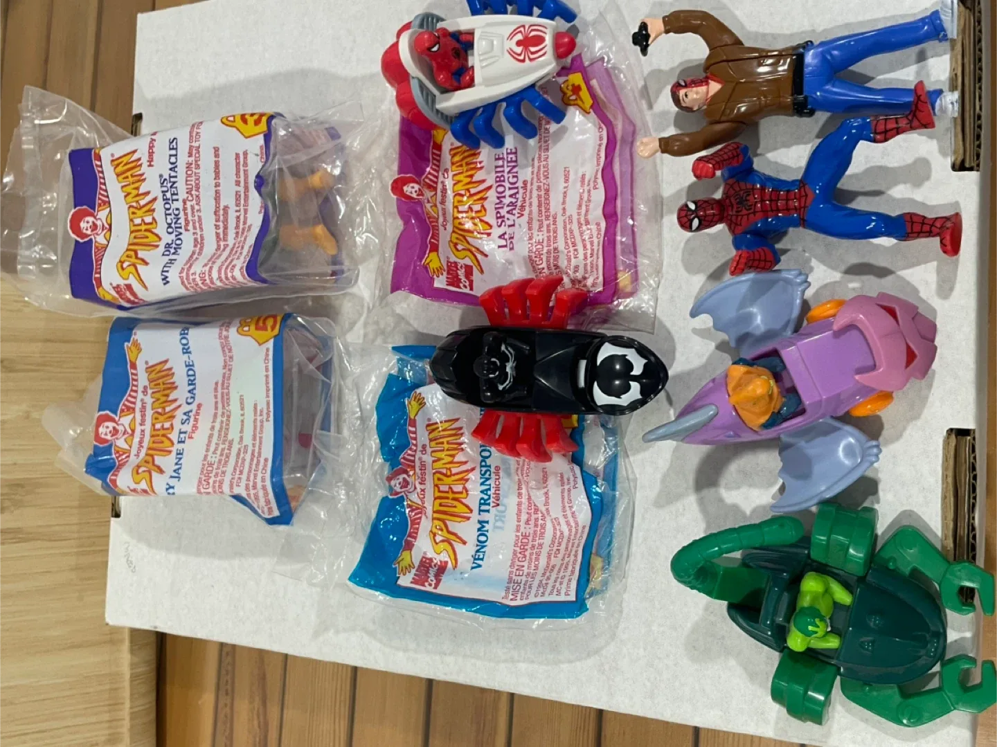 Vintage Looney Tunes Cups, Funko Pop Balrog, Toys image indicator(8)