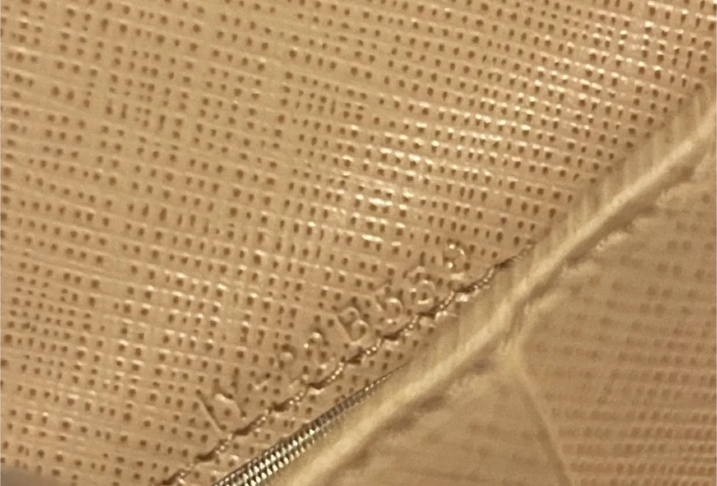 💯% Authentic Salvatore Ferragamo Pink Ms. VARA BOW image indicator(7)