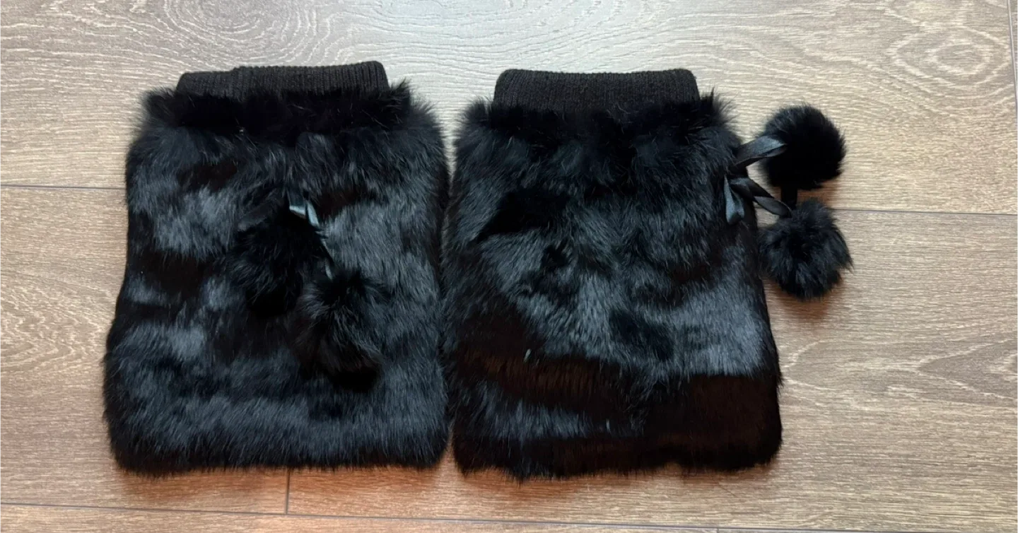 Black Fur Boot Cuffs image indicator(7)
