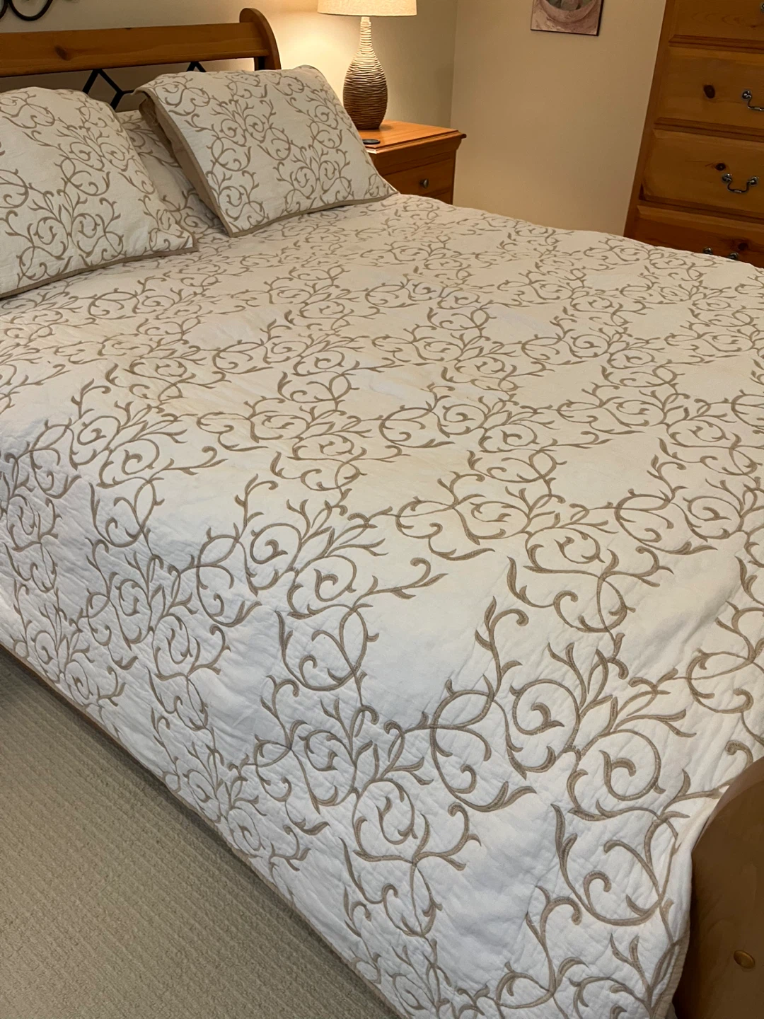 Martha Stewart Collection Standard Quilt Set