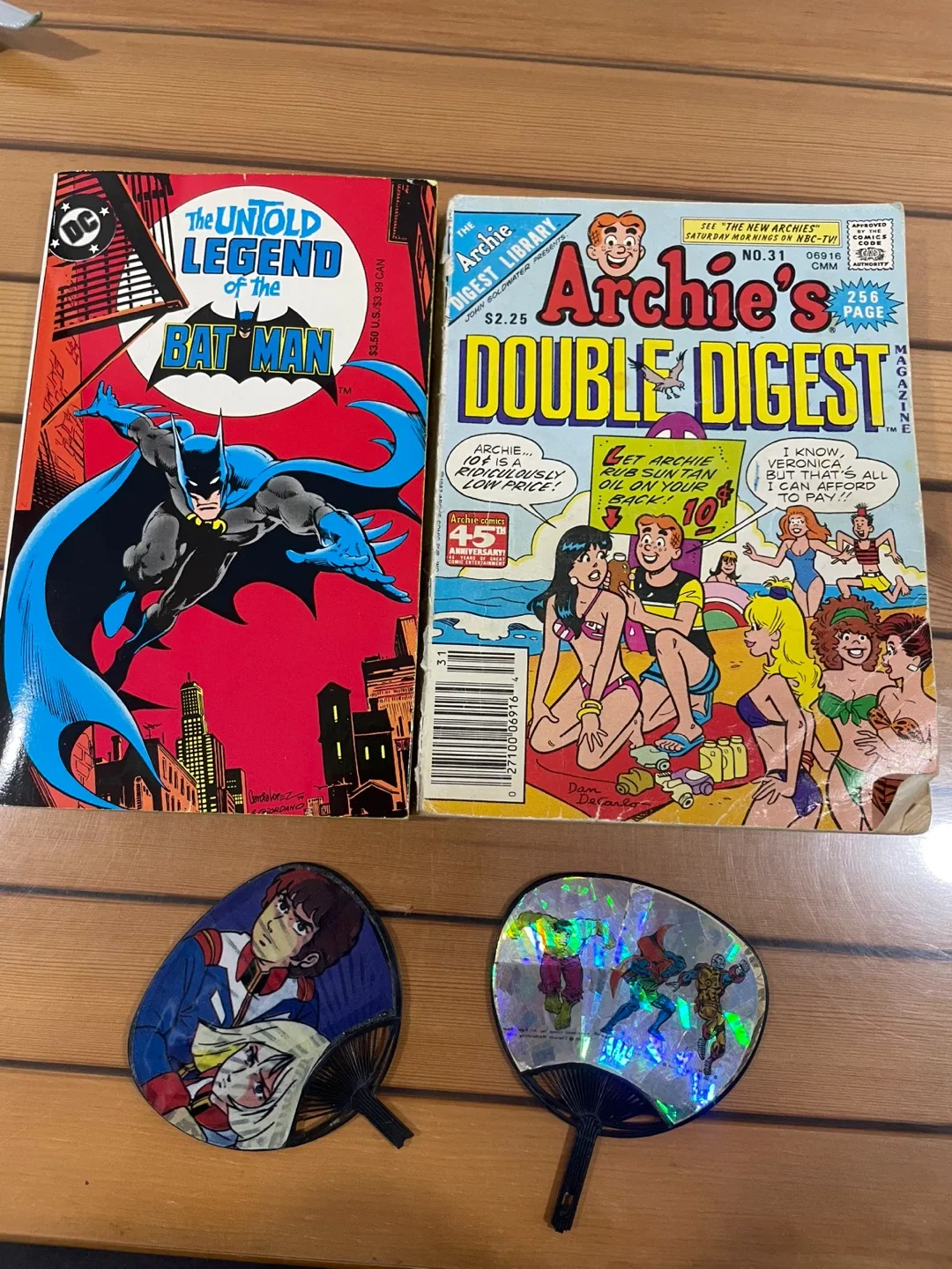 Comic Book Bundle: Batman, Richie Rich, Wizard, Scary Tales image indicator(6)