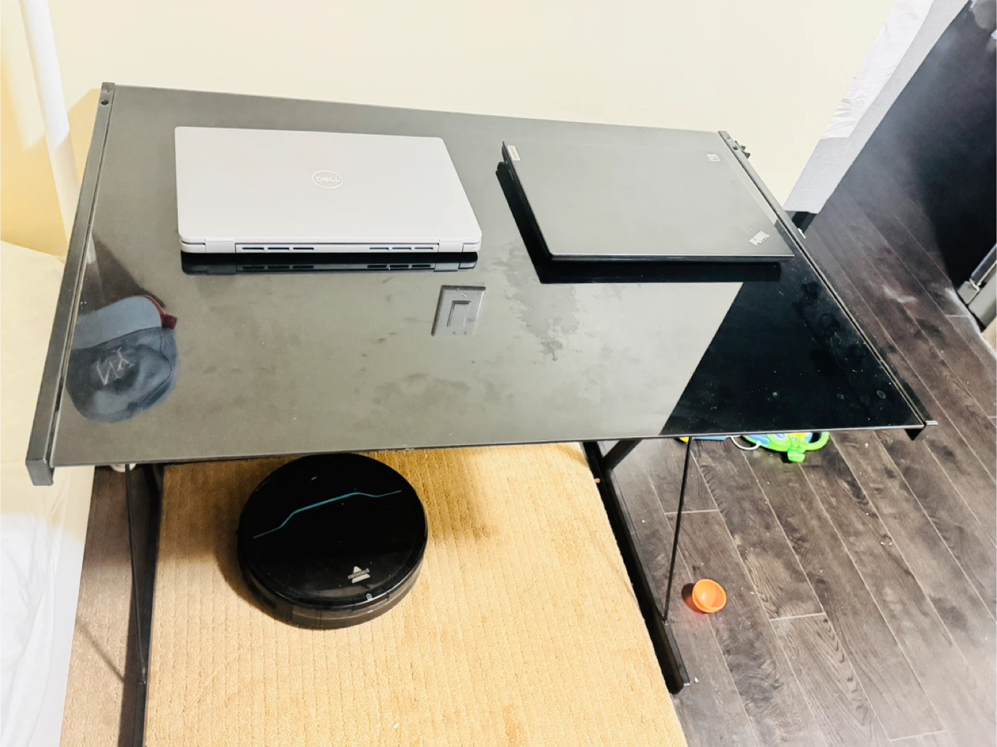 Glass gaming Desk - photo 2