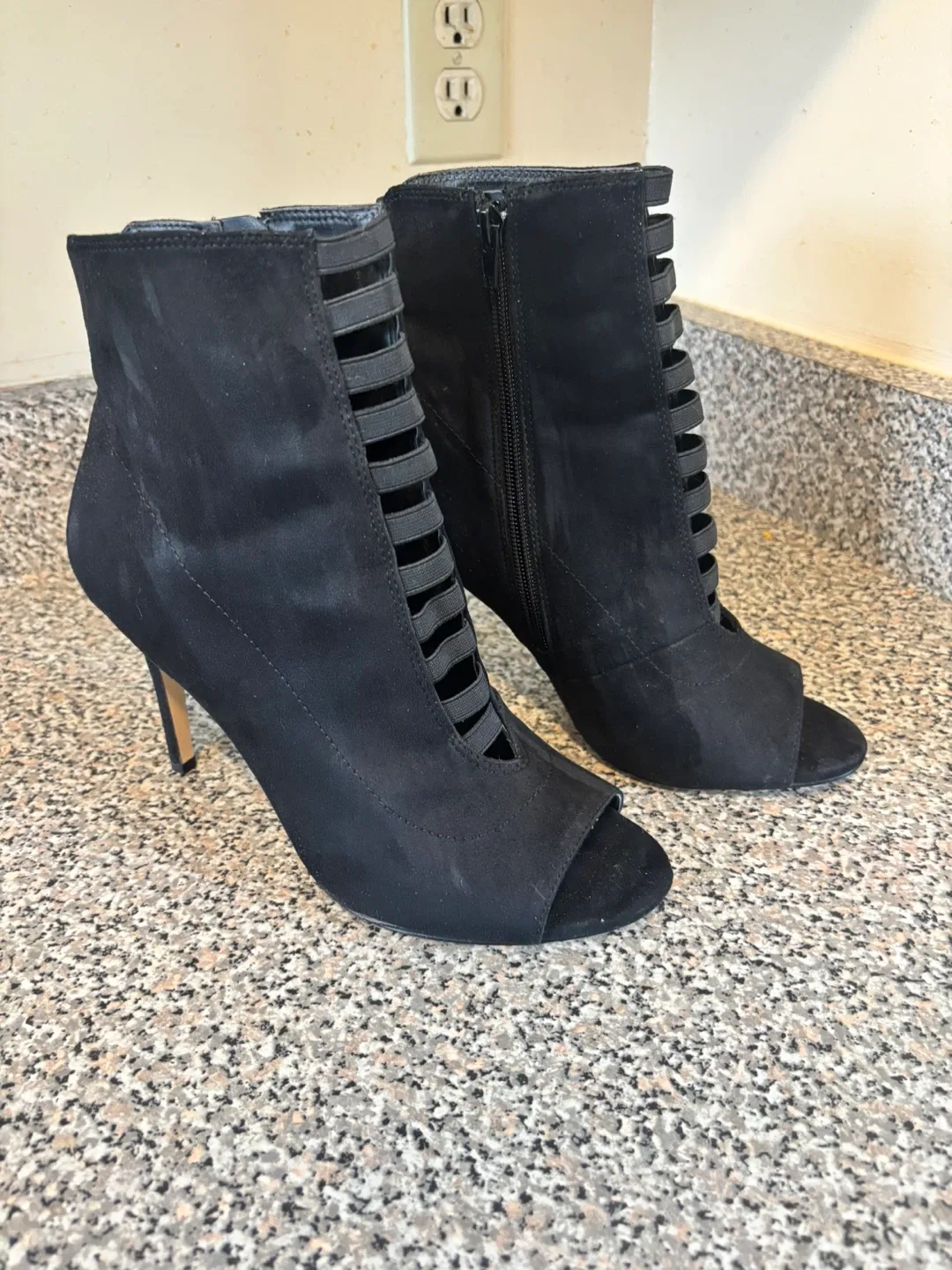 Black Peep-Toe Ankle Boots image indicator(2)