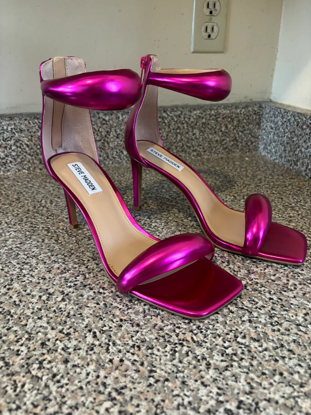 Steve Madden Pink Heels, Size 10 - photo 2