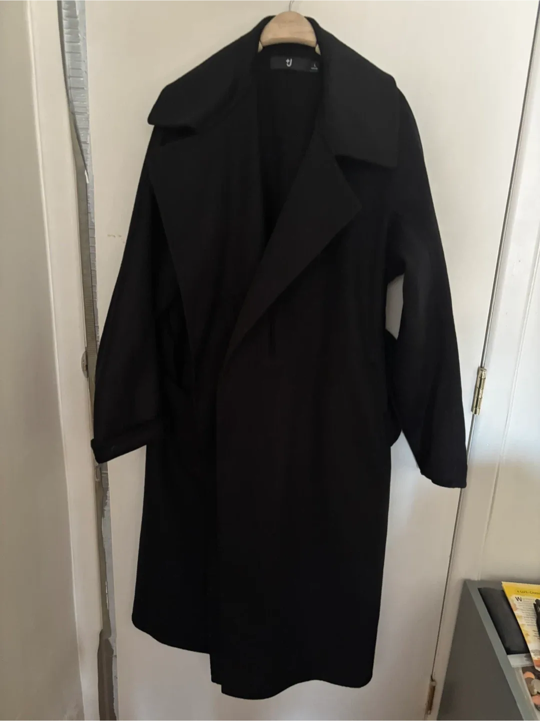 UNIQLO Black Wool Cashmere Blend Coat image indicator(2)