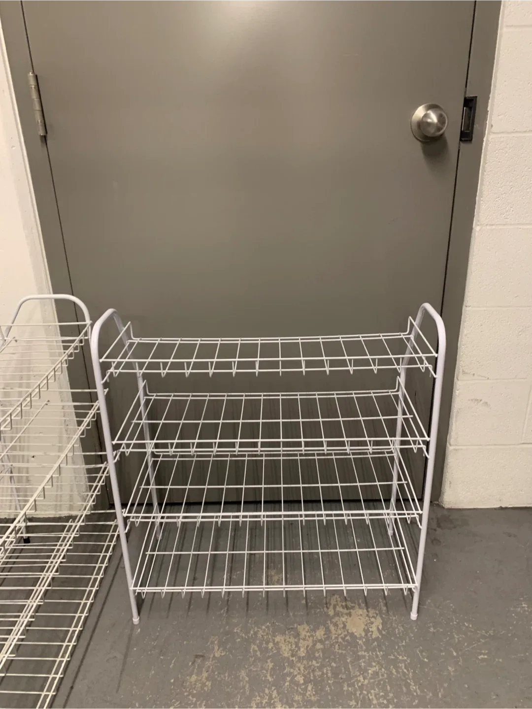 2 White Wire Shoe Racks image indicator(5)