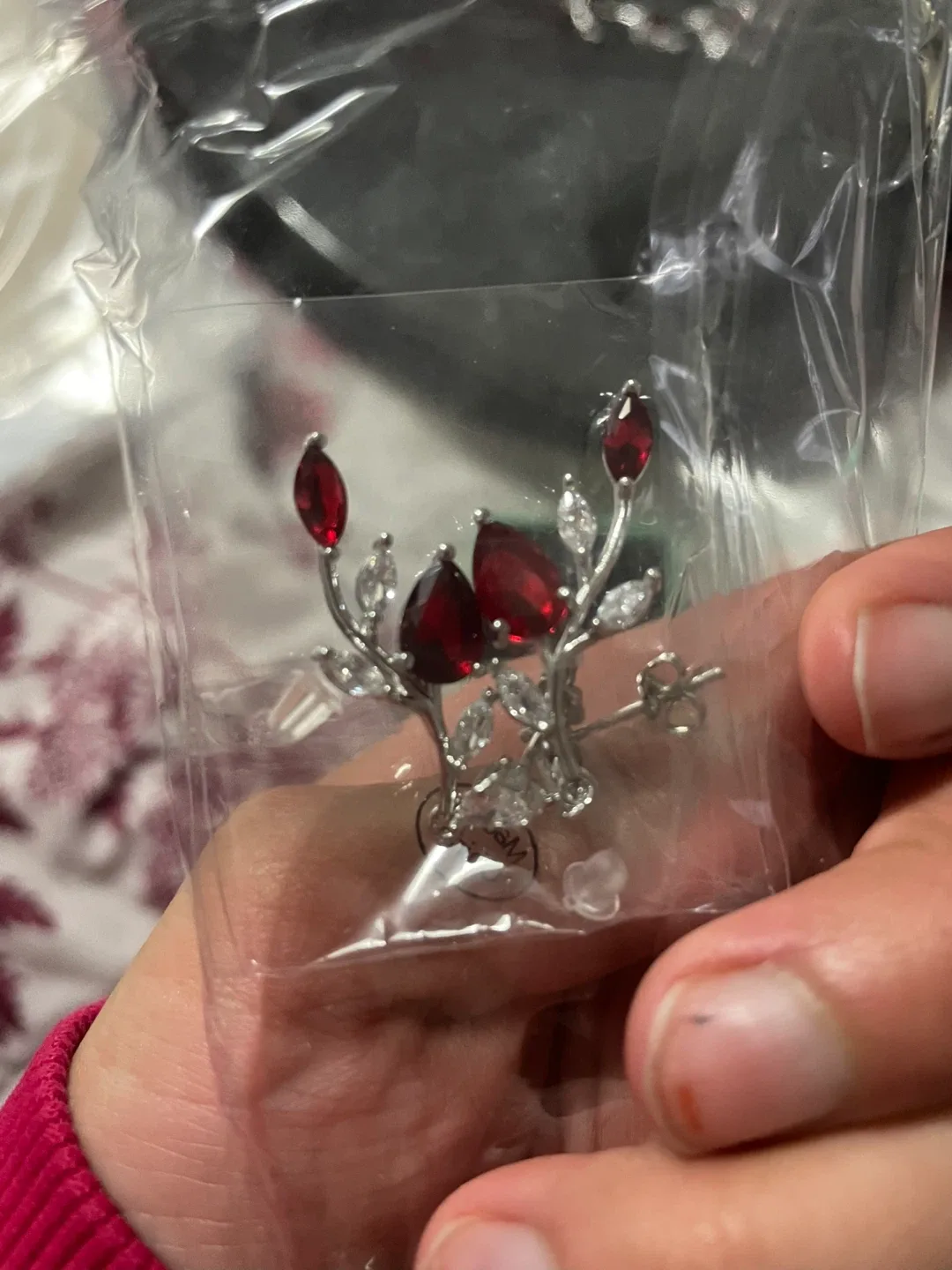 Ever Faith Red Crystal Vine Necklace - New image indicator(3)