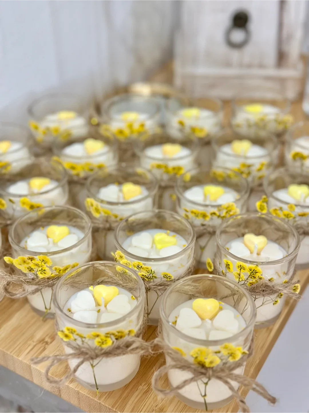 5Pcs, Small Handmade Candles - Yellow Floral & Jute image indicator(3)