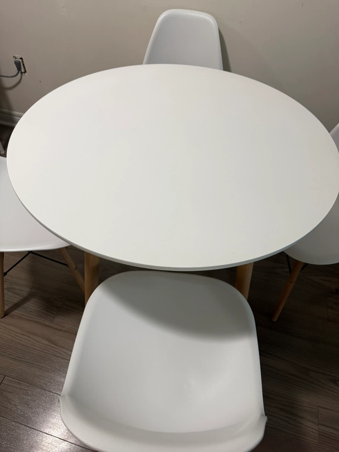 Round White Dining Table with 4 Chairs - photo 2