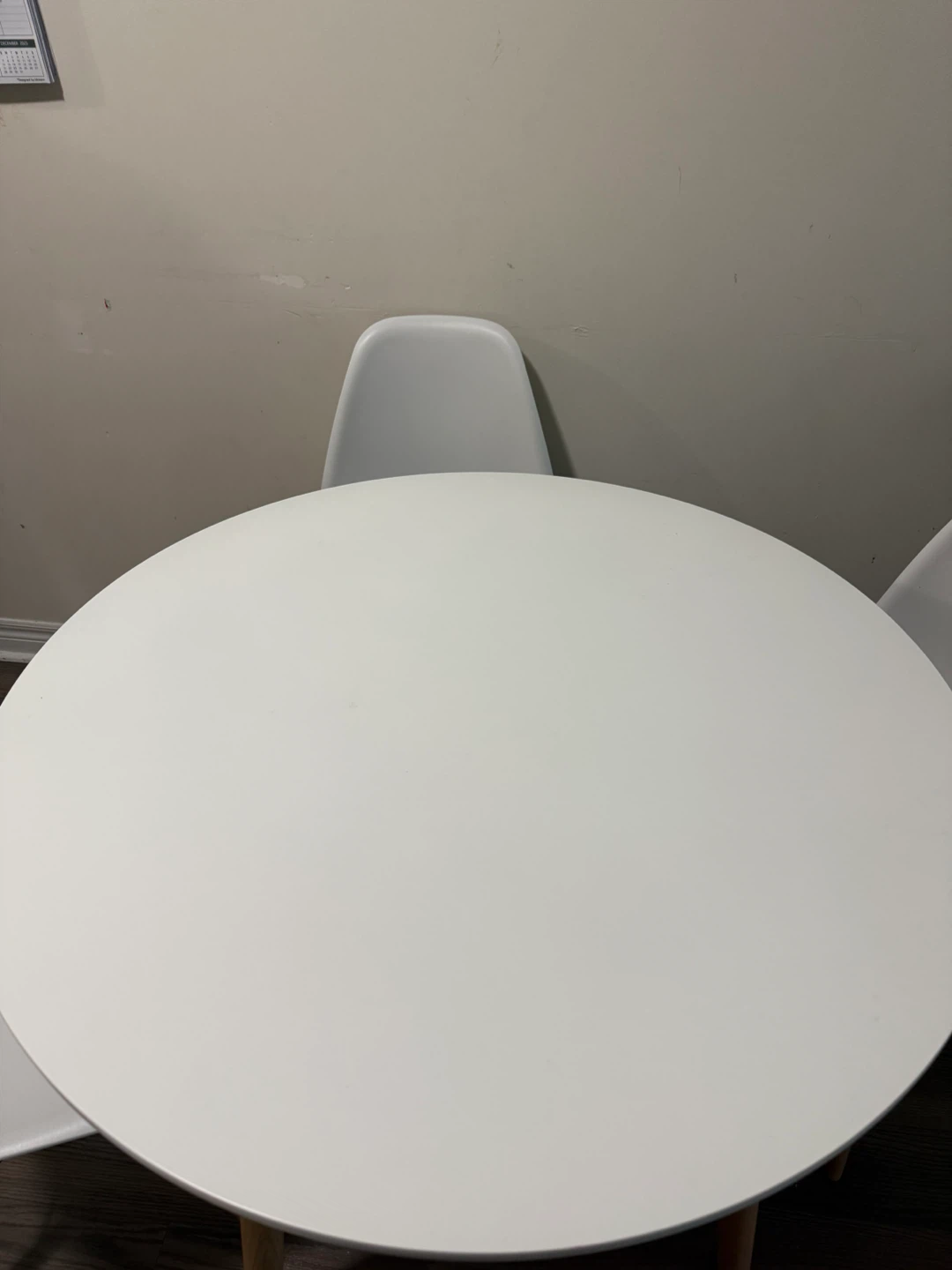Round White Dining Table with 4 Chairs - photo 3