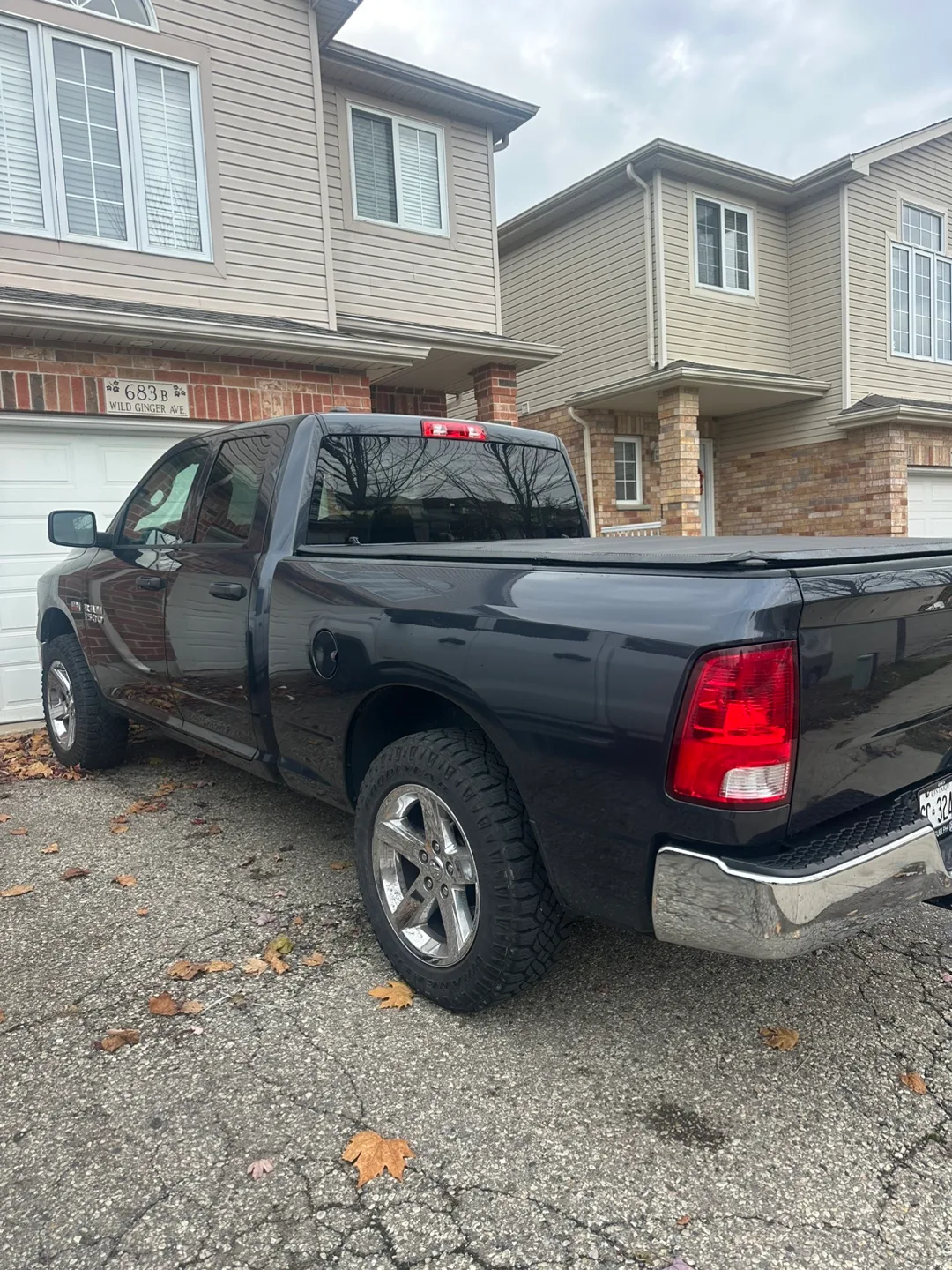 Dodge Ram 1500 Truck image indicator(6)