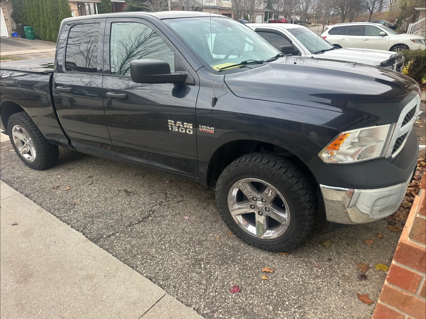 Dodge Ram 1500 Truck image indicator(3)