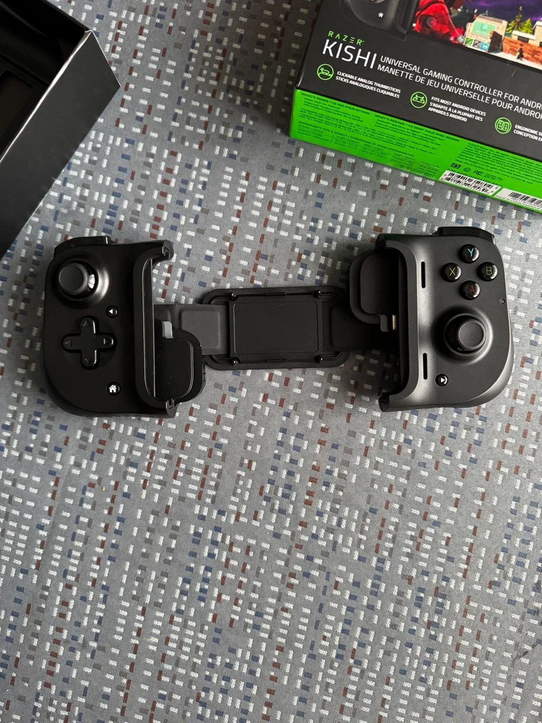 Razer Kishi Universal Gaming Controller USB C for Android image indicator(3)