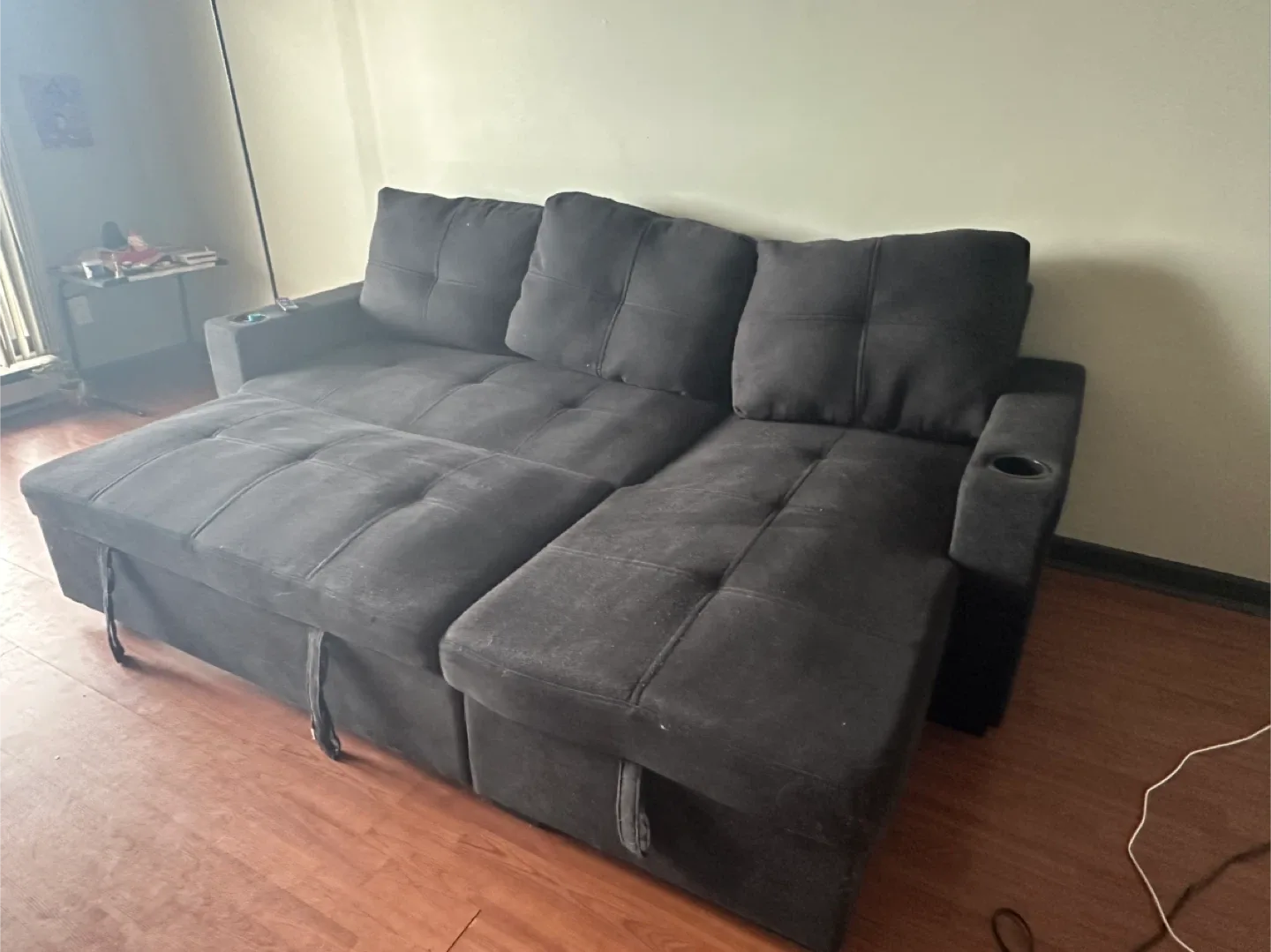 Black Sectional Sofa with Pull-Out Bed image indicator(2)