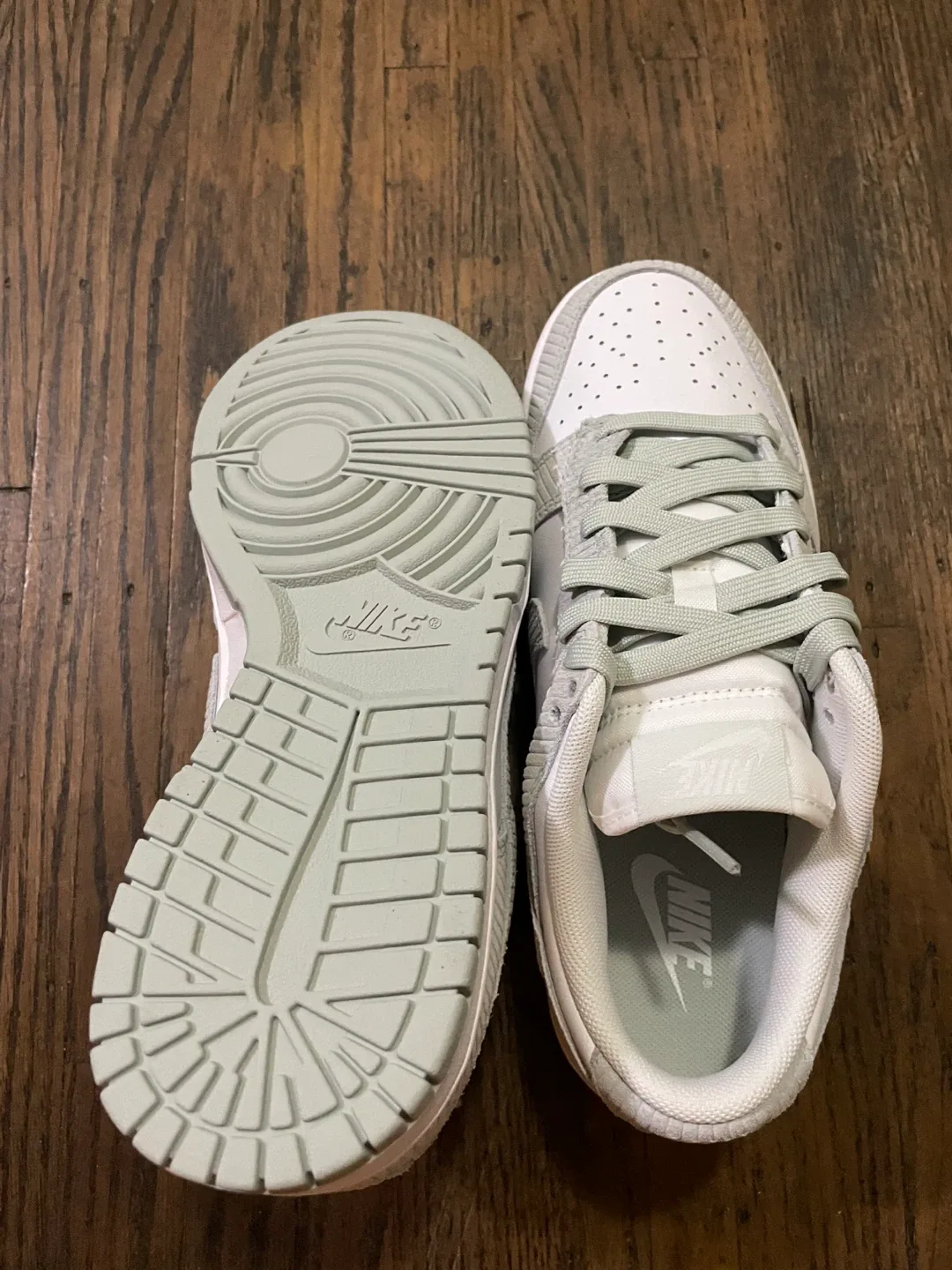 Nike dunk low corduroy image indicator(2)