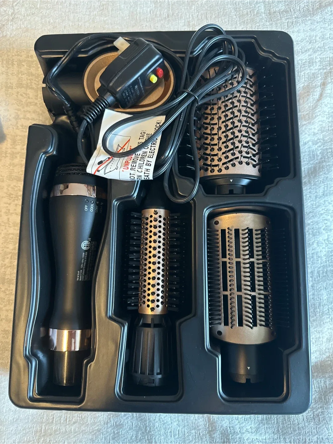 4-in-1 Hot Air Brush Kit image indicator(2)