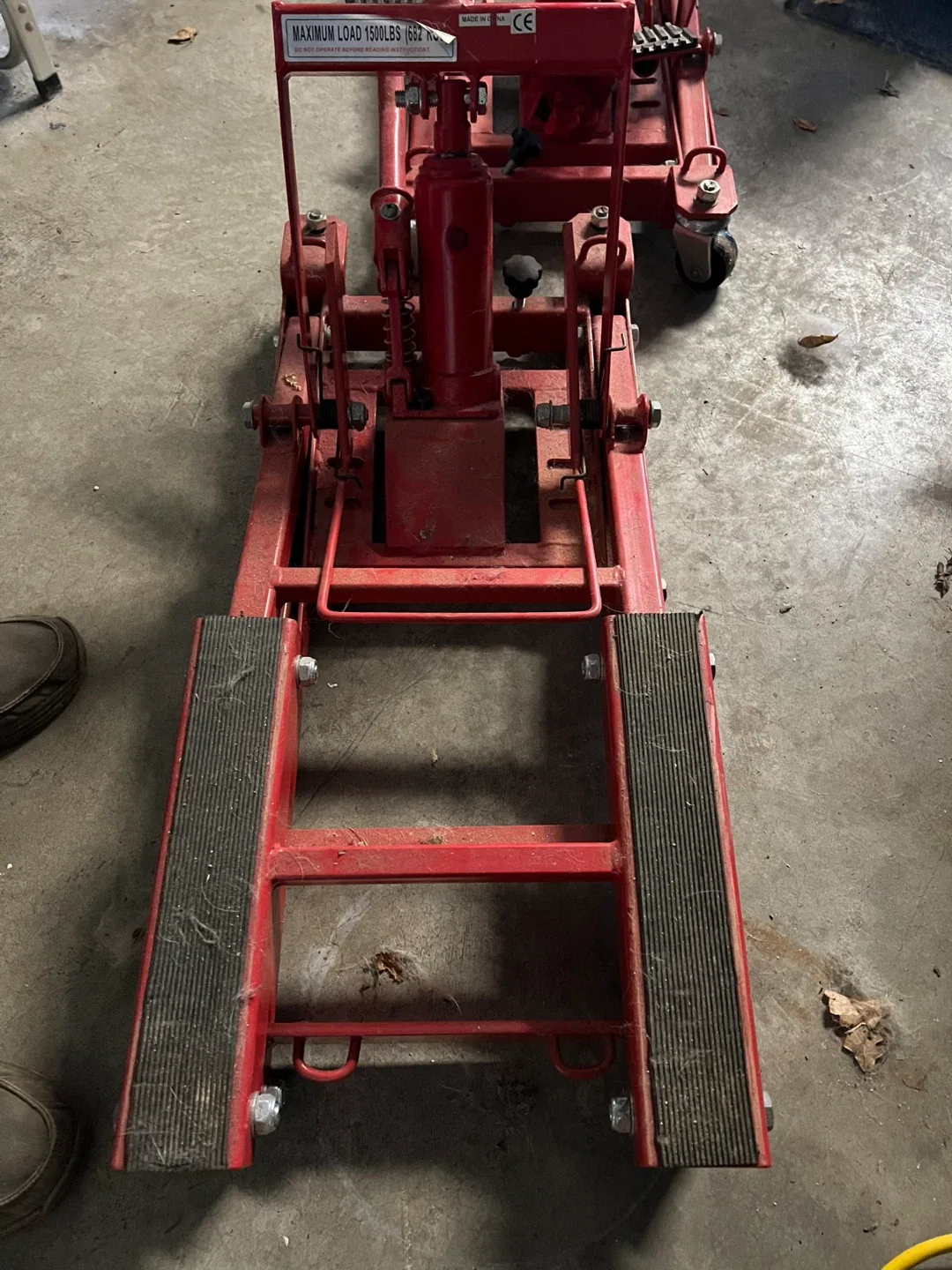 Motorcycle/ATV Scissor Lift Jack - 1500lbs Capacity image indicator(2)