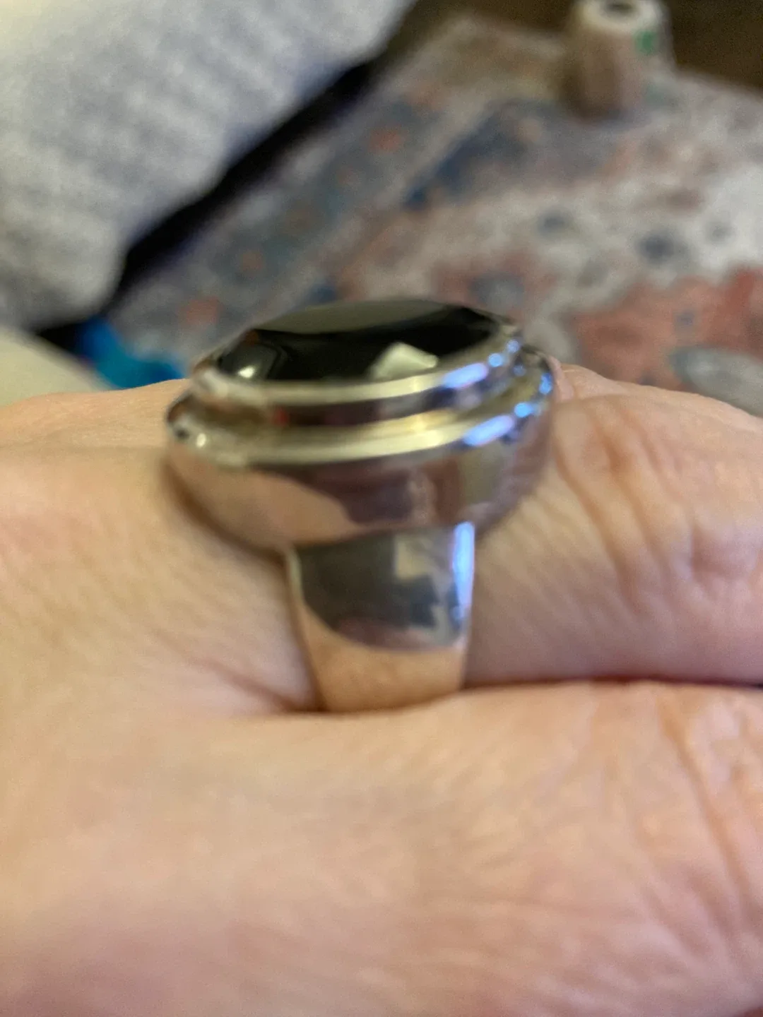 Sterling Silver Ring w/ Black Onyx Size 6.5 image indicator(4)