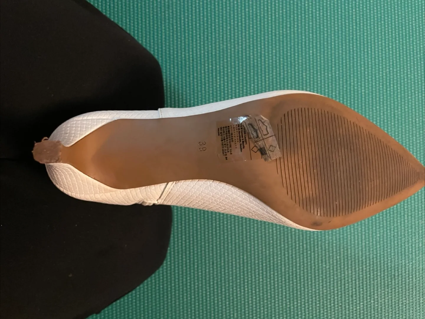 White Ankle Boots, Size 39 image indicator(3)