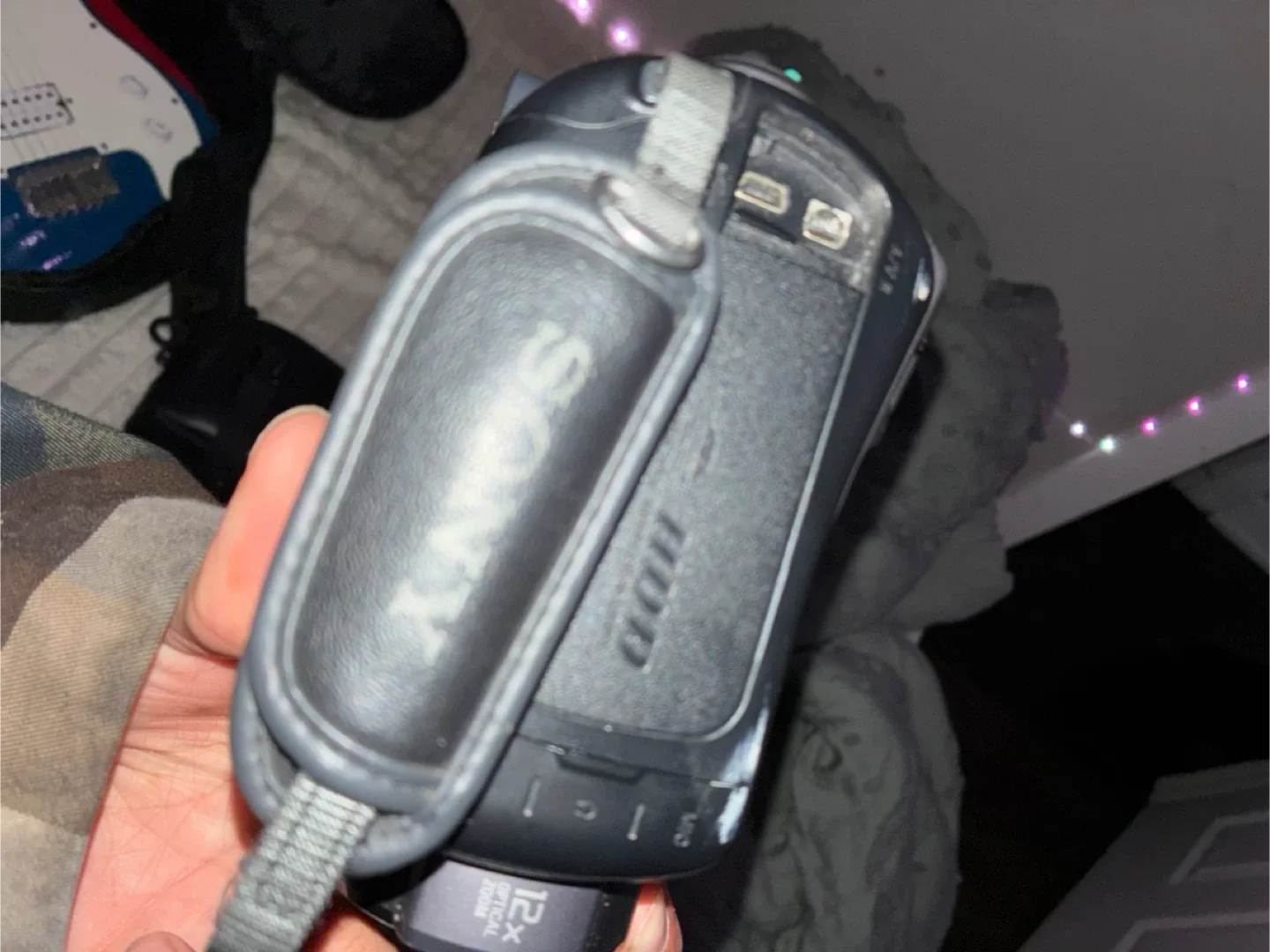 Sony Handycam Camcorder with 60GB HDD image indicator(3)