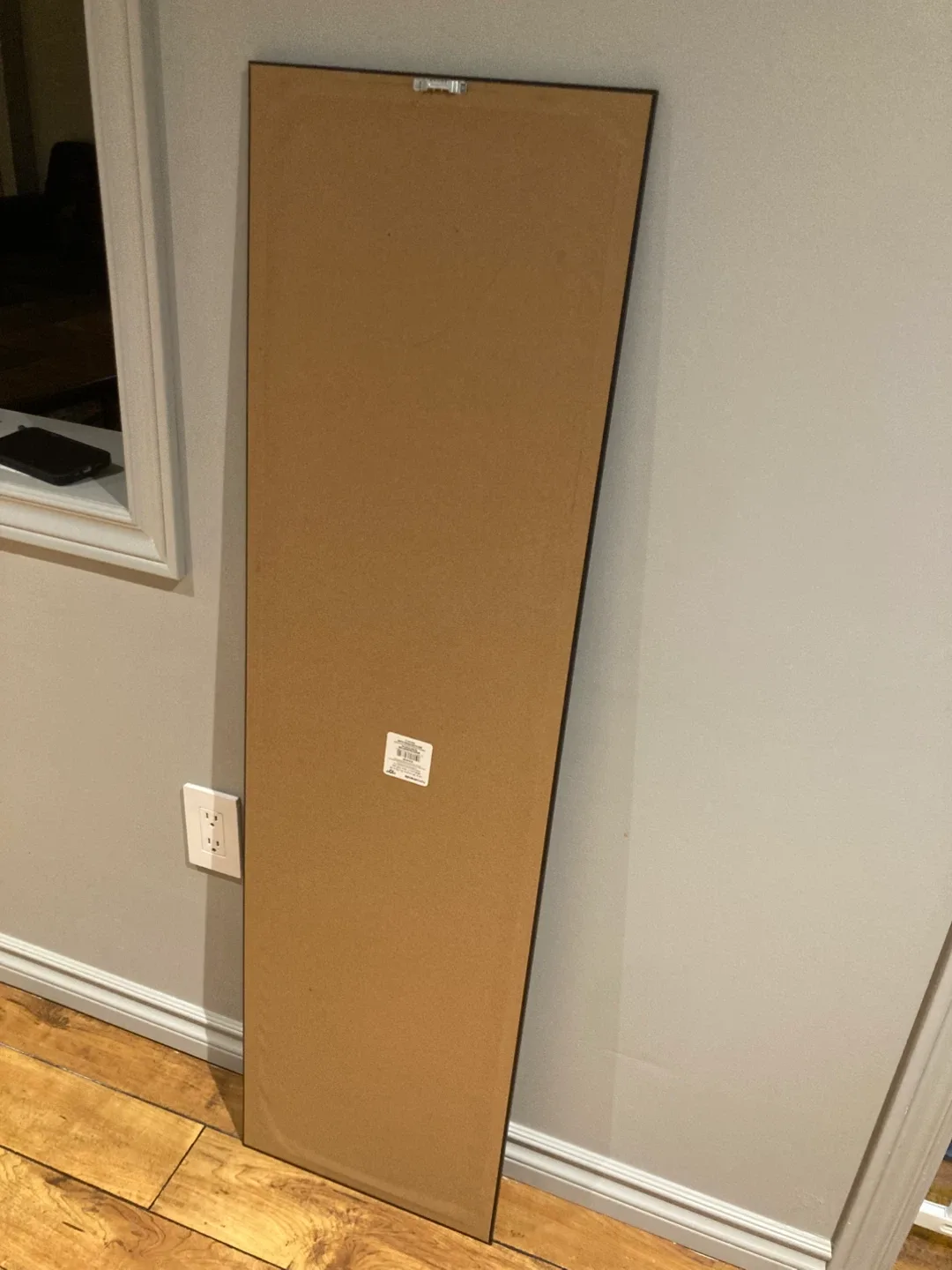 Black Framed Wall Mirror image indicator(2)