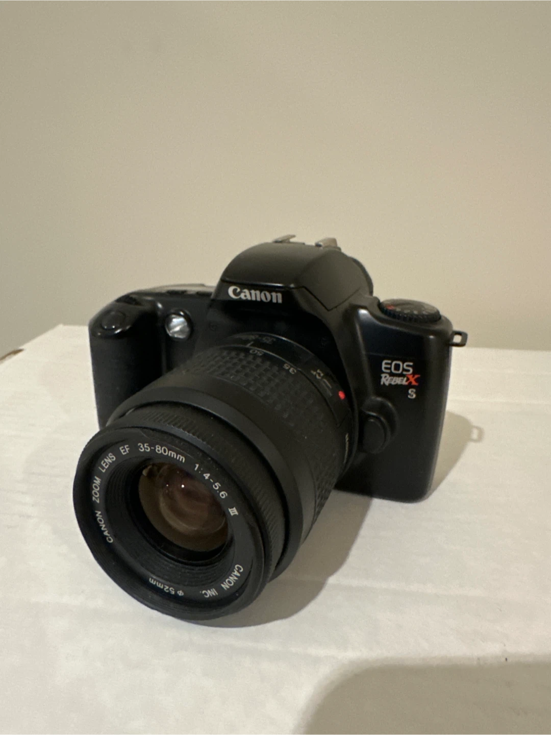 Canon EOS Rebel XS 35-80mm Lens