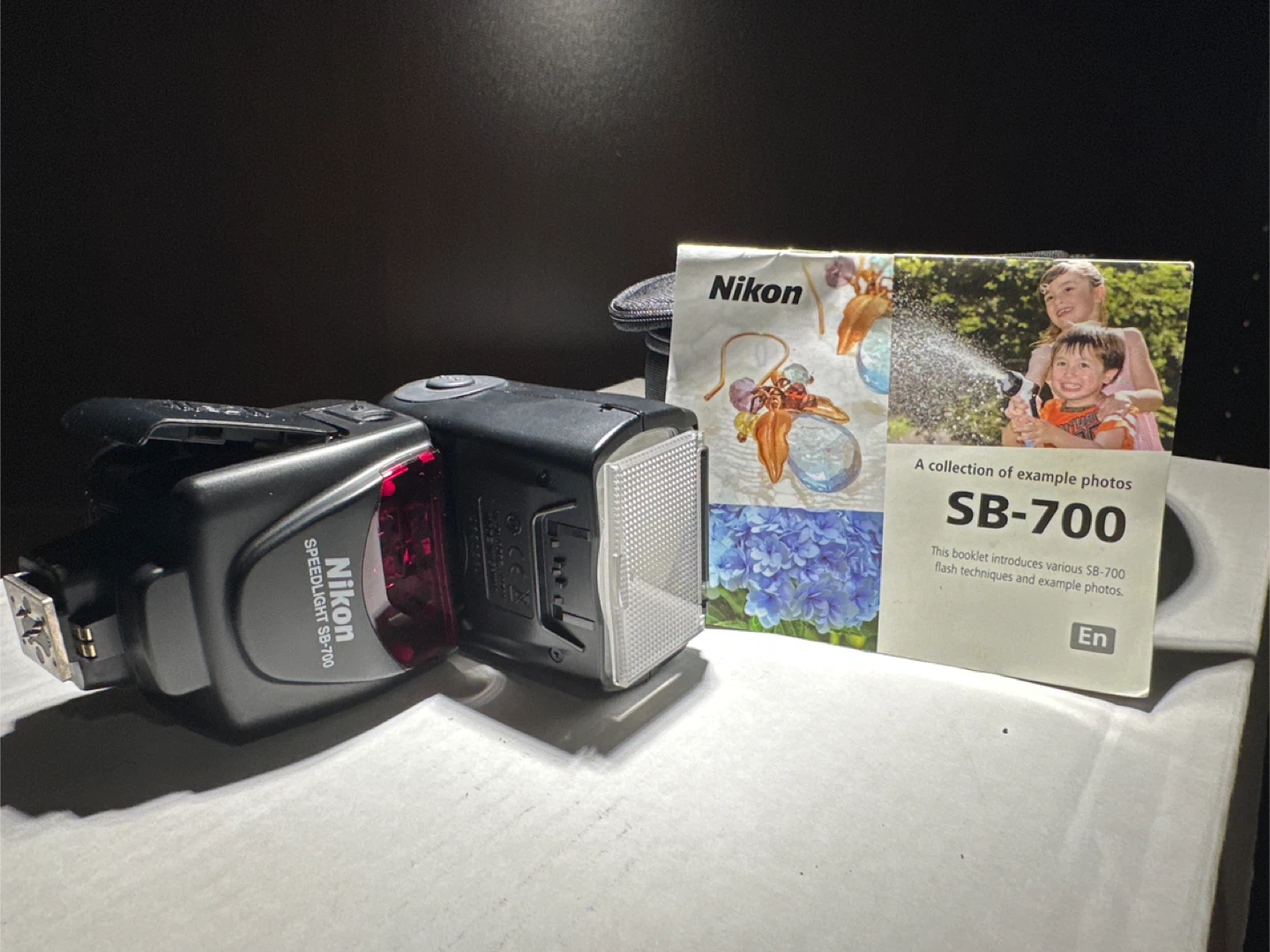 Nikon Speedlight SB-700 Flash