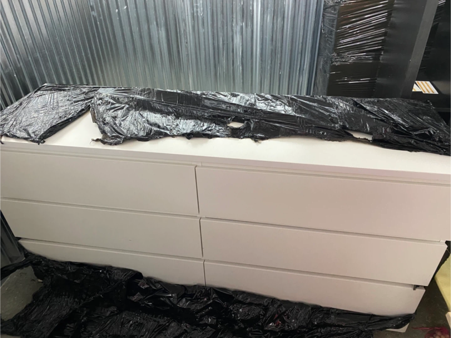 White 6-Drawer Dresser - photo 3