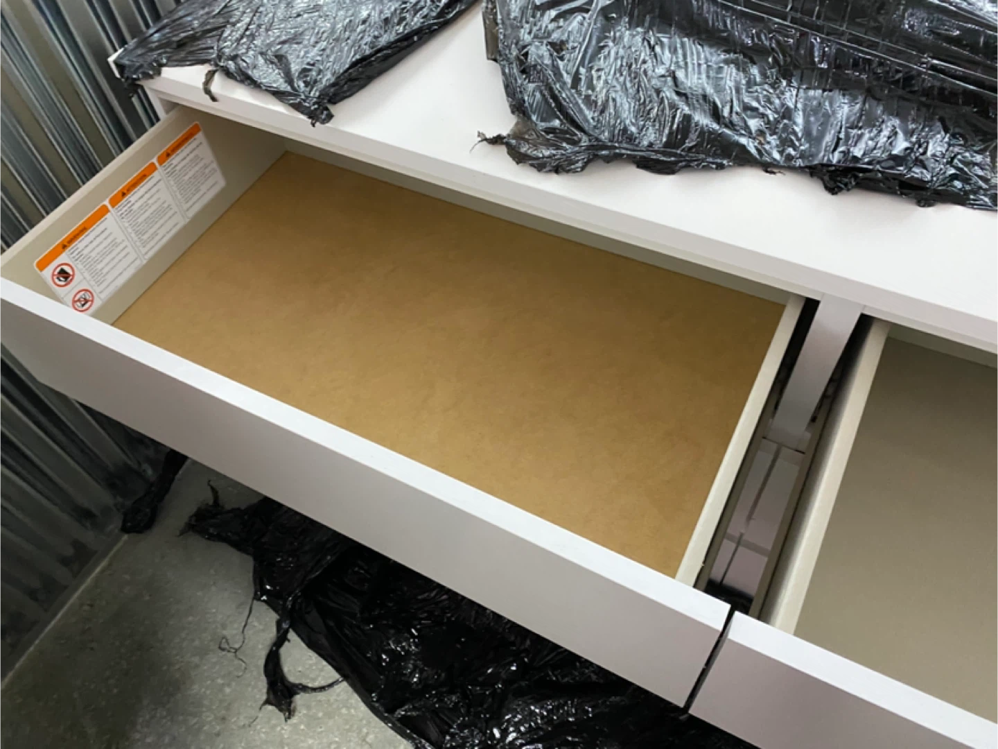 White 6-Drawer Dresser