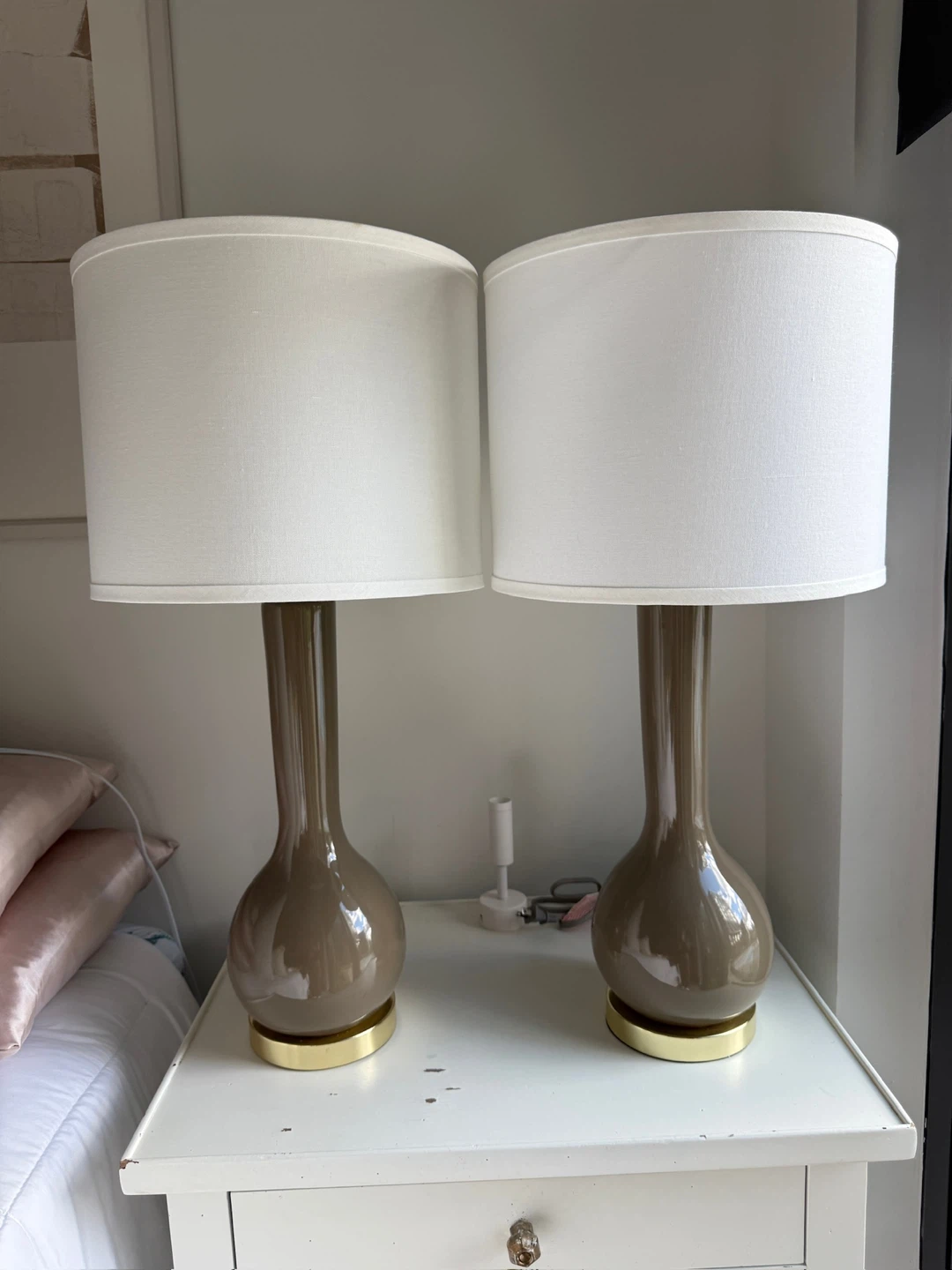 Wayfair Amoure taupe lamps - set of 2! 30.5”