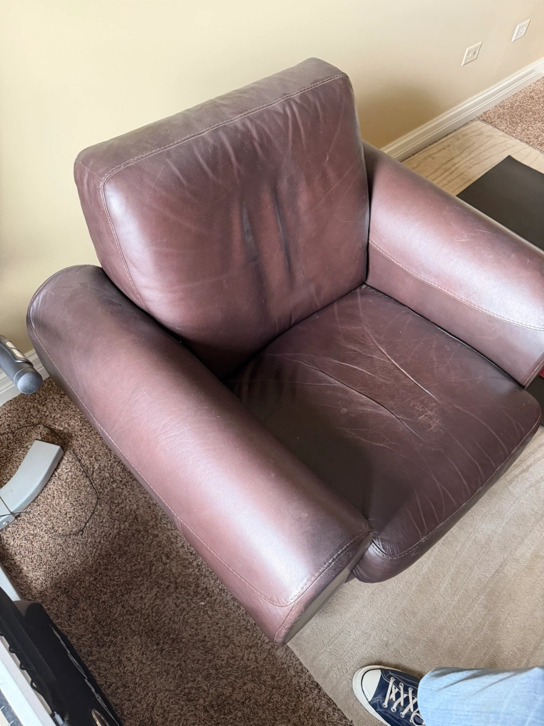 Brown Leather Armchair - photo 2