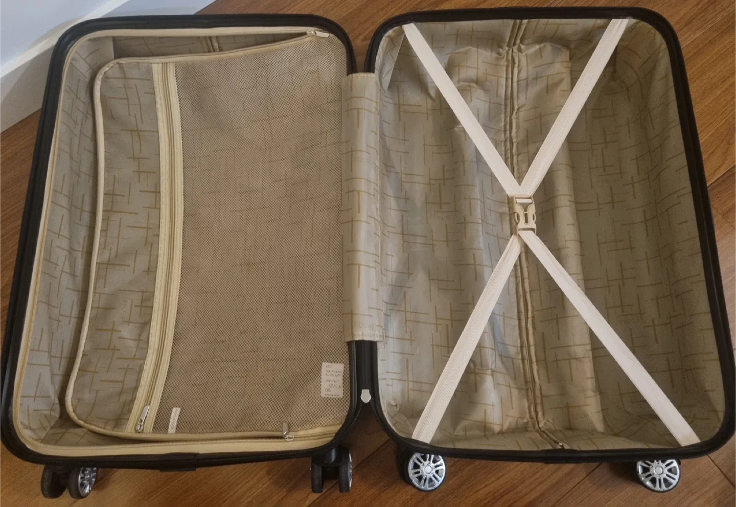 EDDAS Carry-On Luggage - Grey image indicator(2)