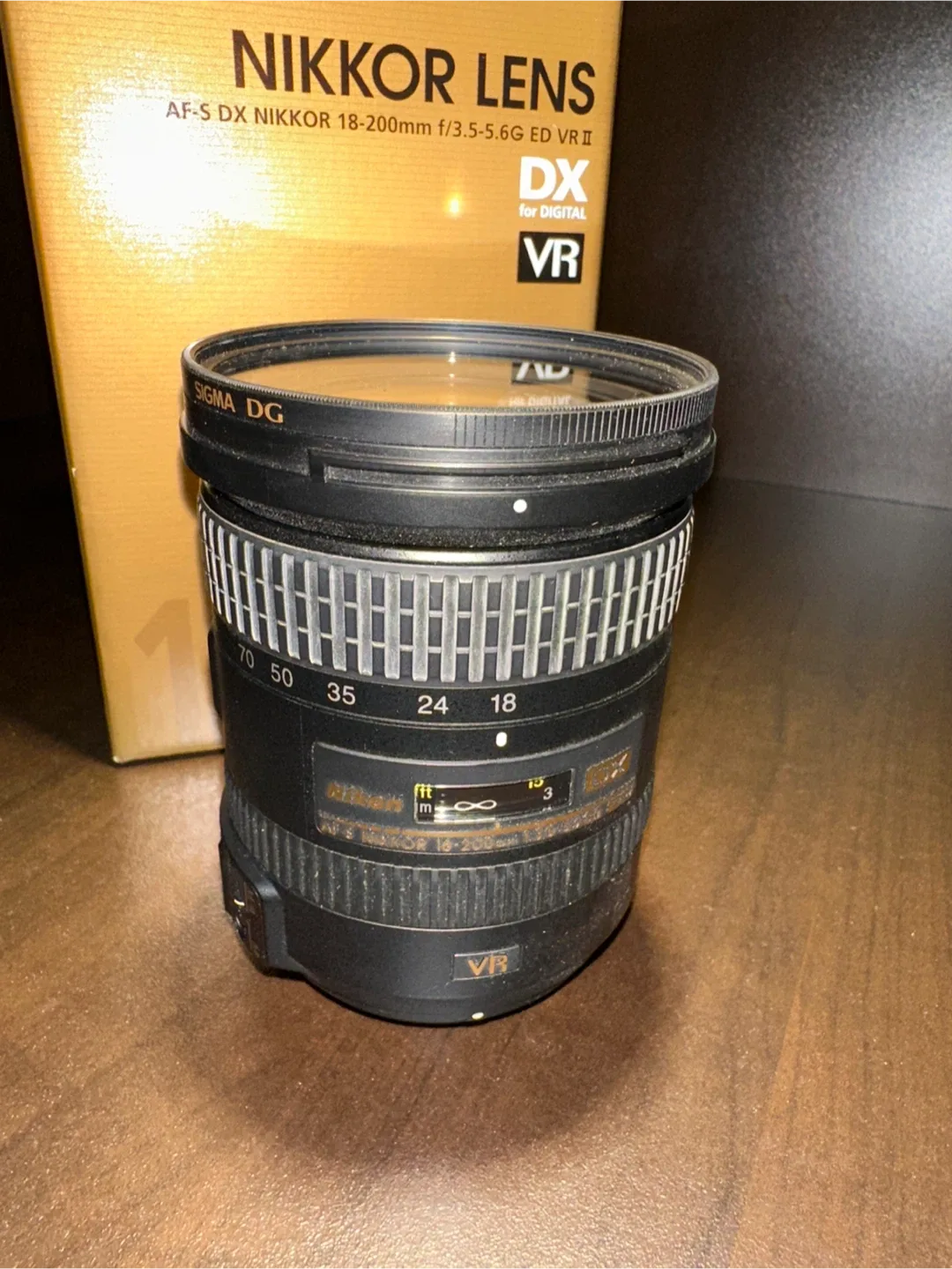 Nikon AF-S DX Nikkor 18-200mm Lens image indicator(3)