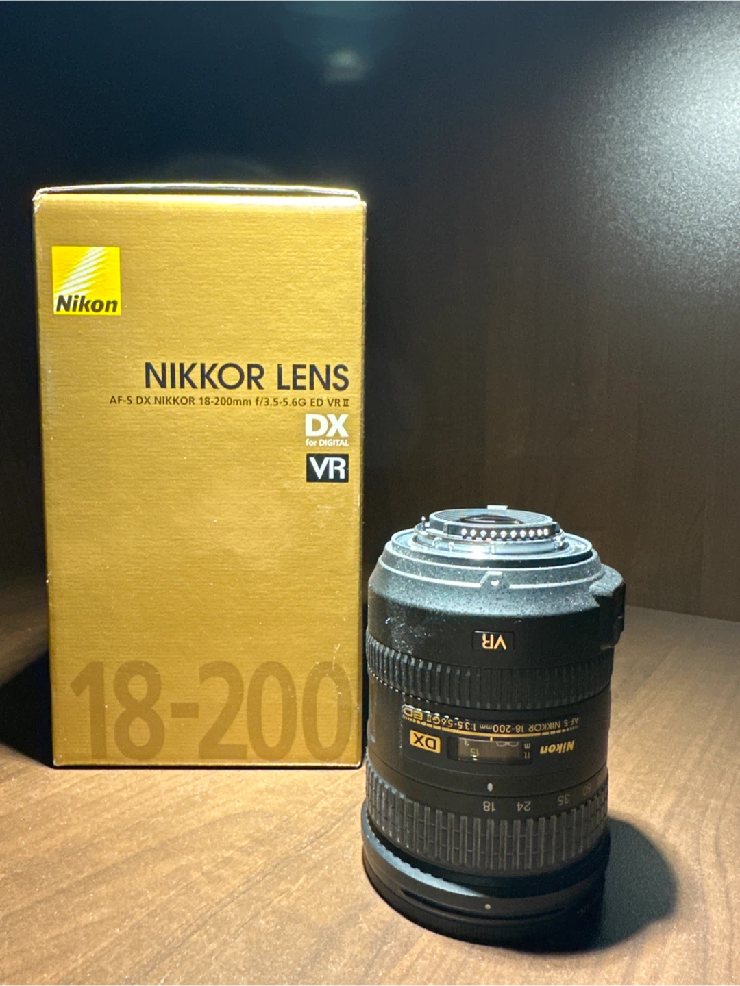 Nikon AF-S DX Nikkor 18-200mm Lens