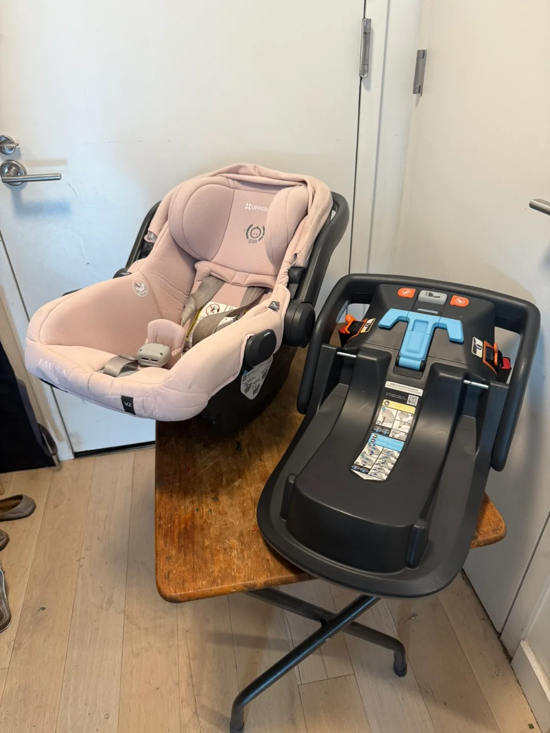 UPPAbaby MESA V2 Infant Car Seat image indicator(9)