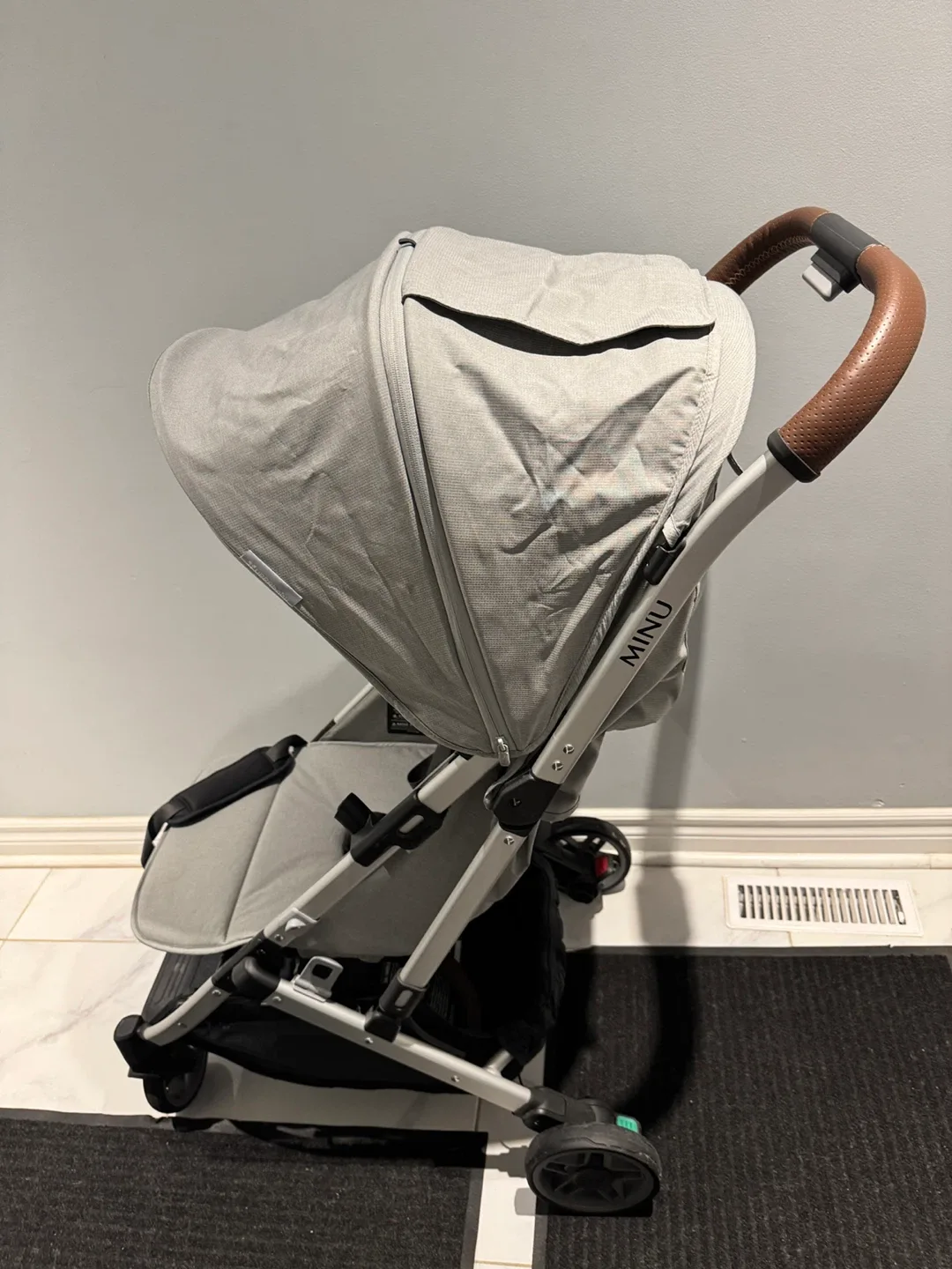 UPPAbaby Minu Stroller - Grey image indicator(2)
