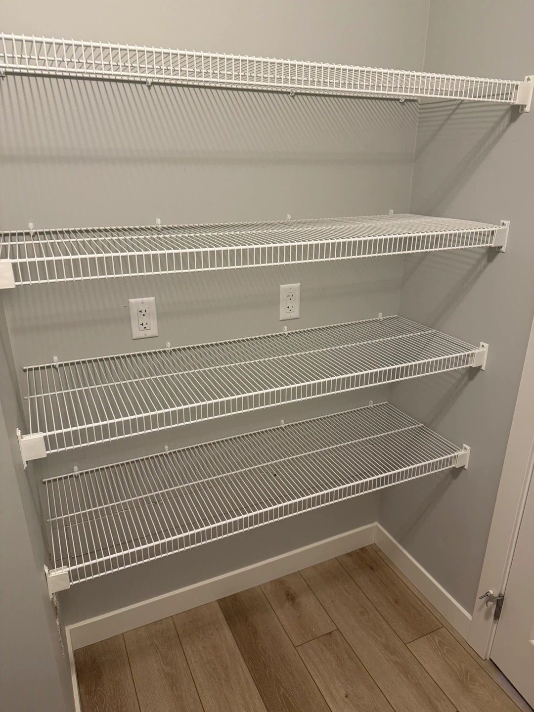 Wire shelving - photo 5