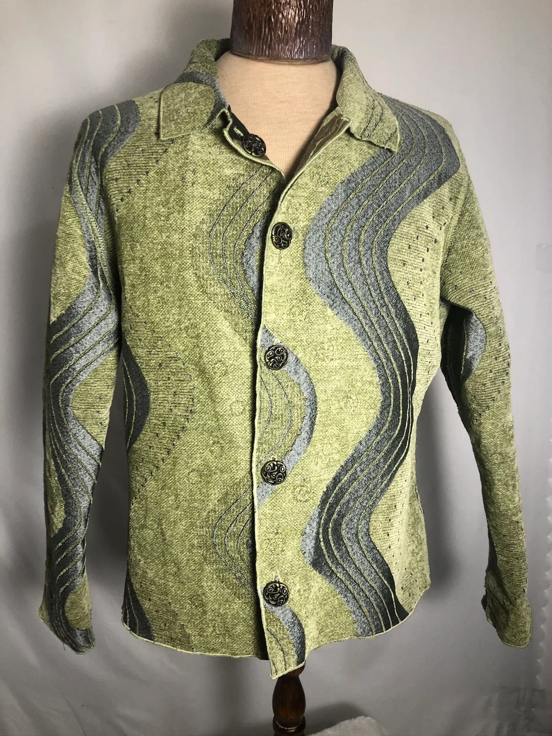 Women’s Green, Silver, Grey Reversible Jacket. Size Large. image indicator(3)