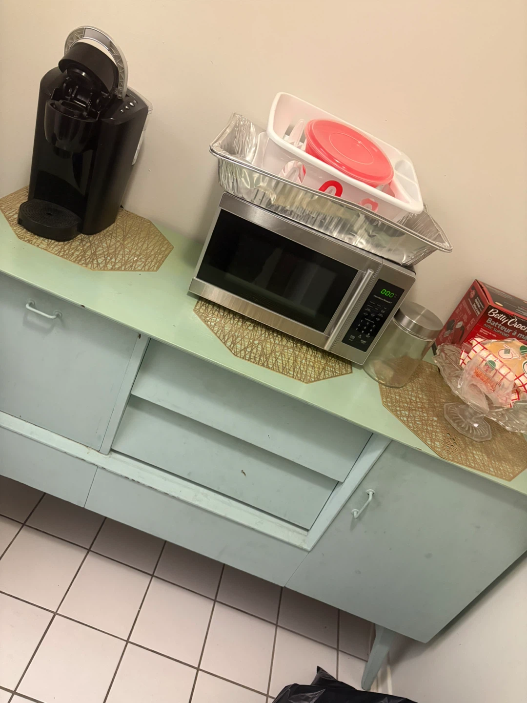 Hutch/kitchen cabinet/storage