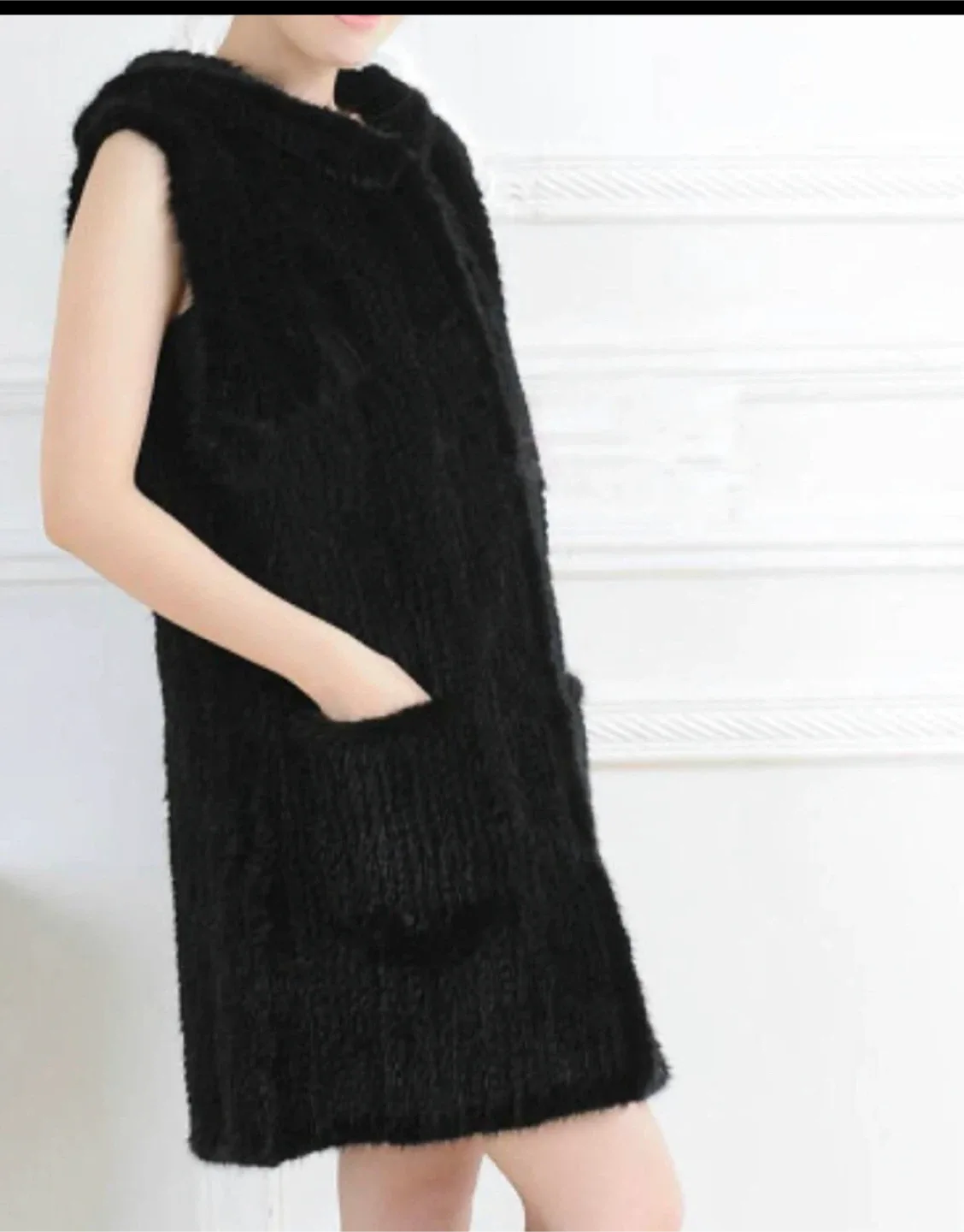 Mink Black Fur Vest with Hood image indicator(3)
