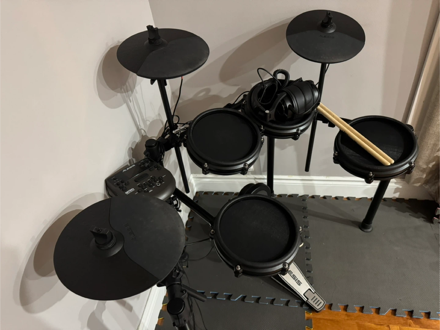 Alesis Electric Drum Set - photo 3