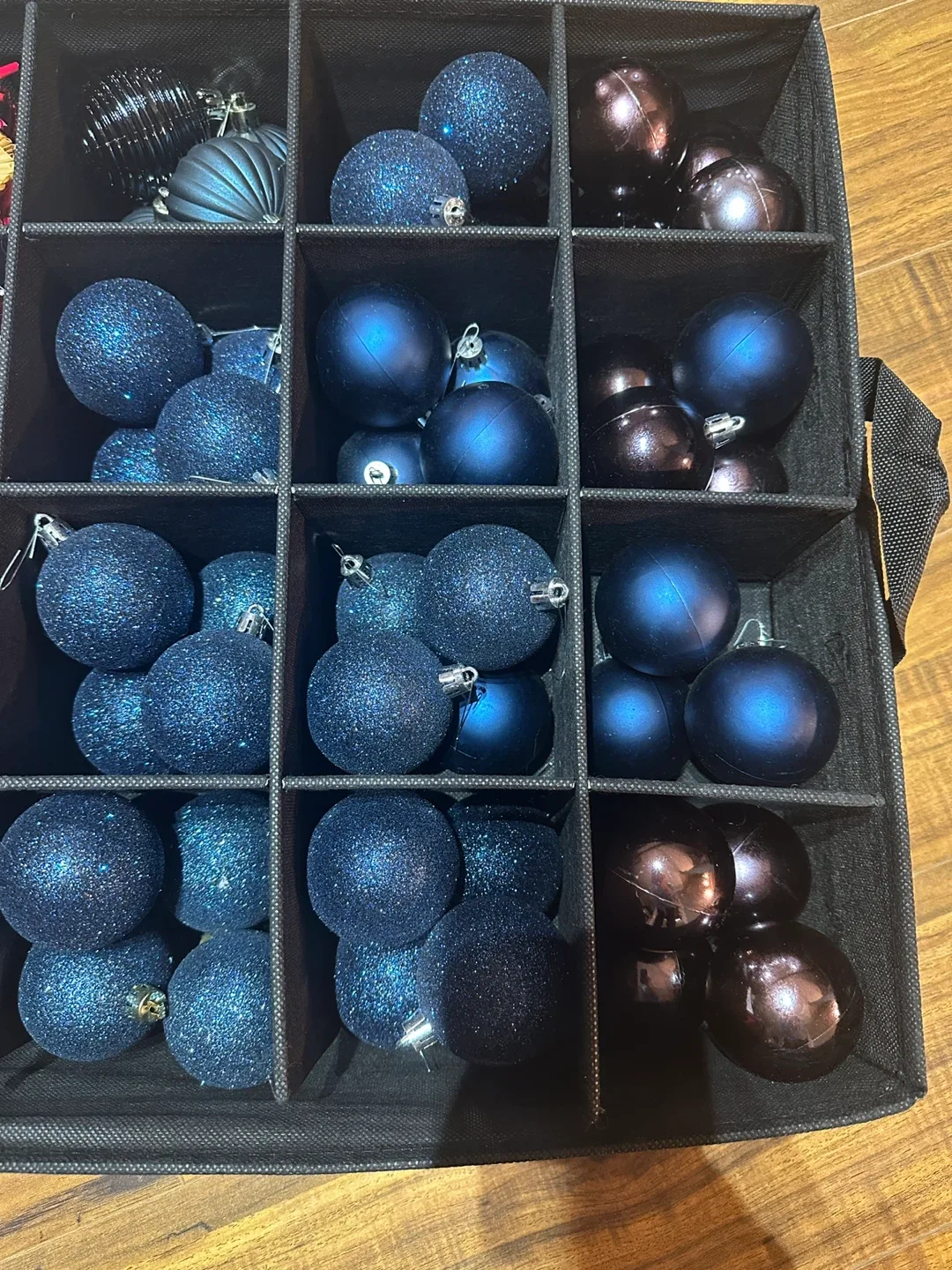 40+ Christmas Ornaments - Blue Sparkling