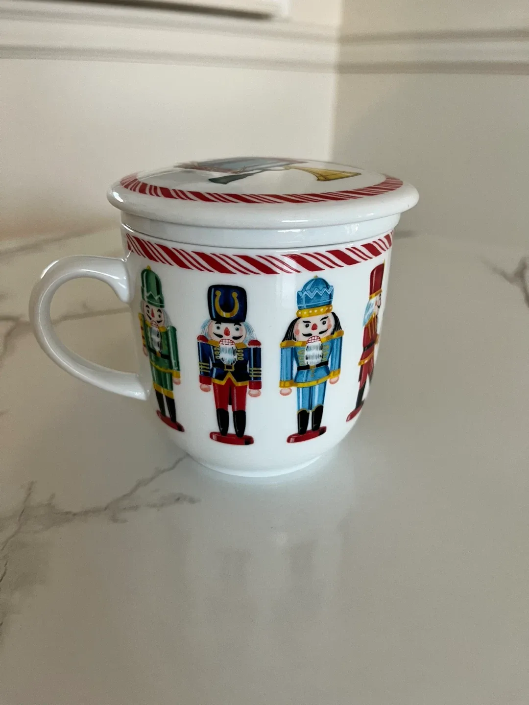 Nutcracker Tea Mug with Lid