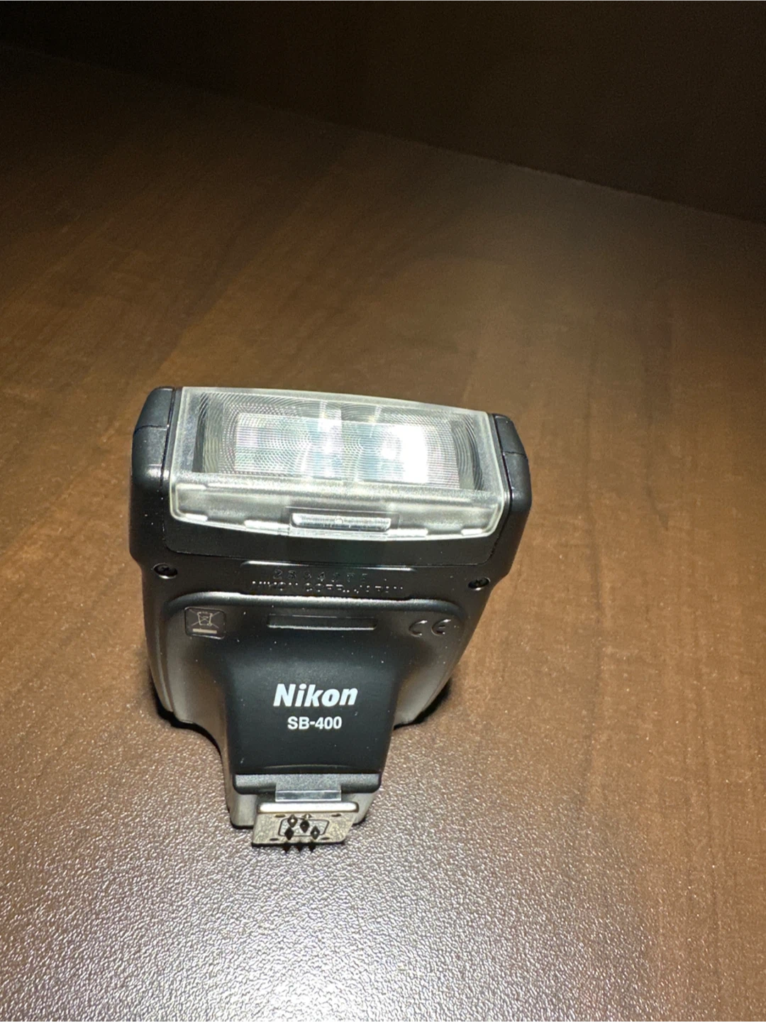 Nikon Speedlight SB-400 Flash