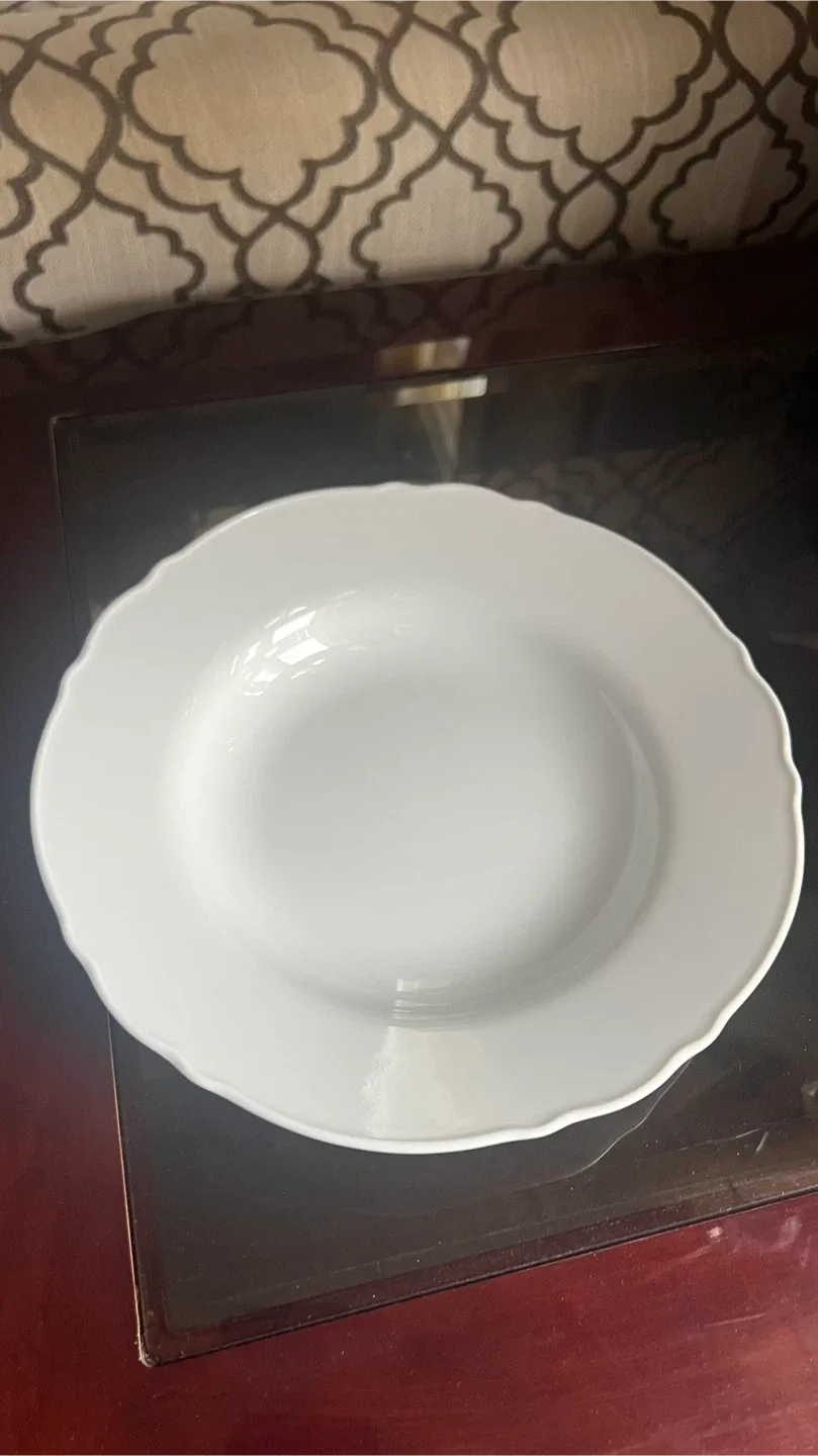 White Ceramic Plates - Set of 12 image indicator(3)