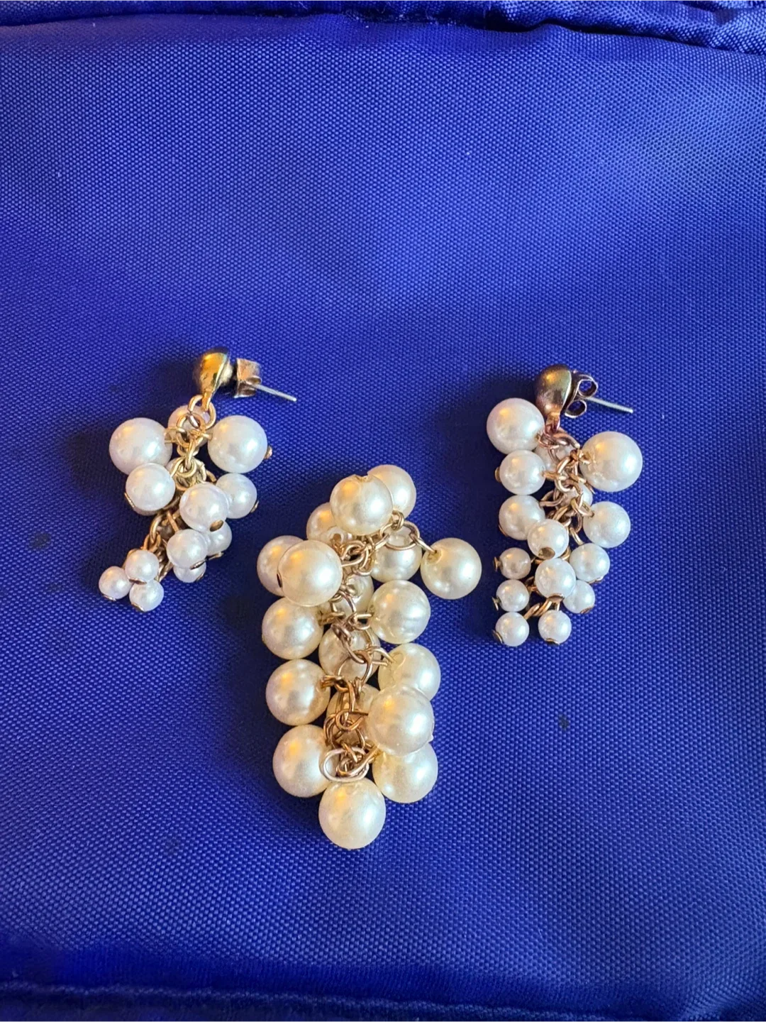 Pearl Earrings and Brooch Set thumbnail