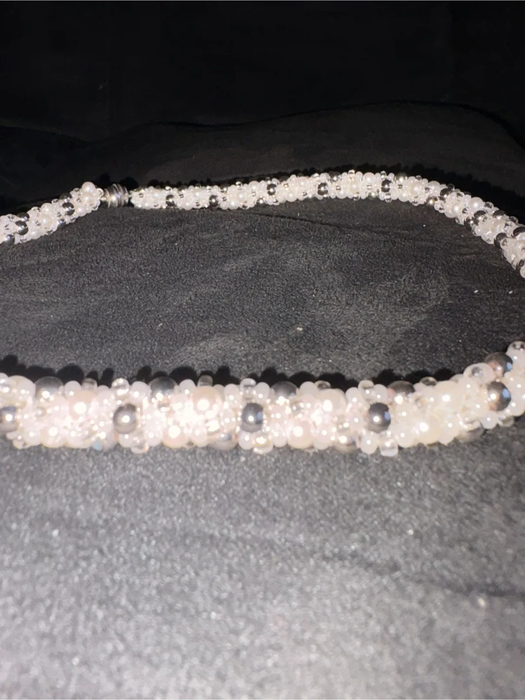 Beaded Necklace pearl image indicator(5)