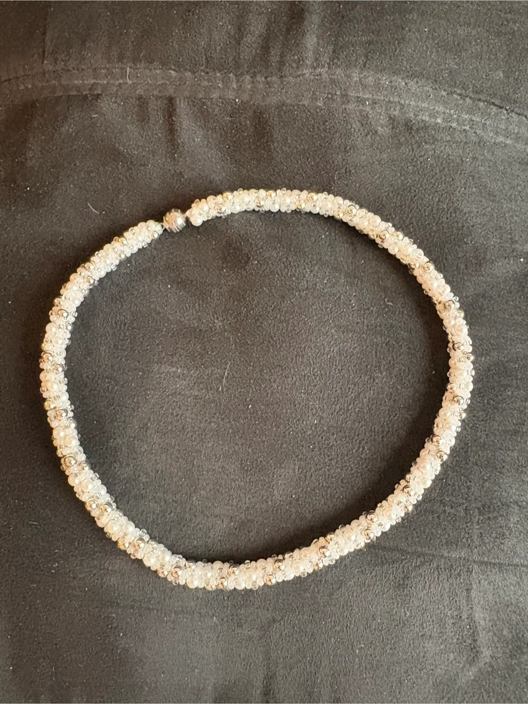 Beaded Necklace pearl image indicator(2)