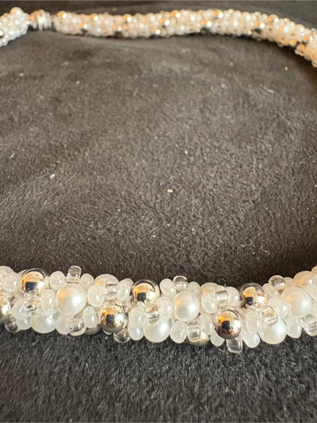 Beaded Necklace pearl image indicator(7)